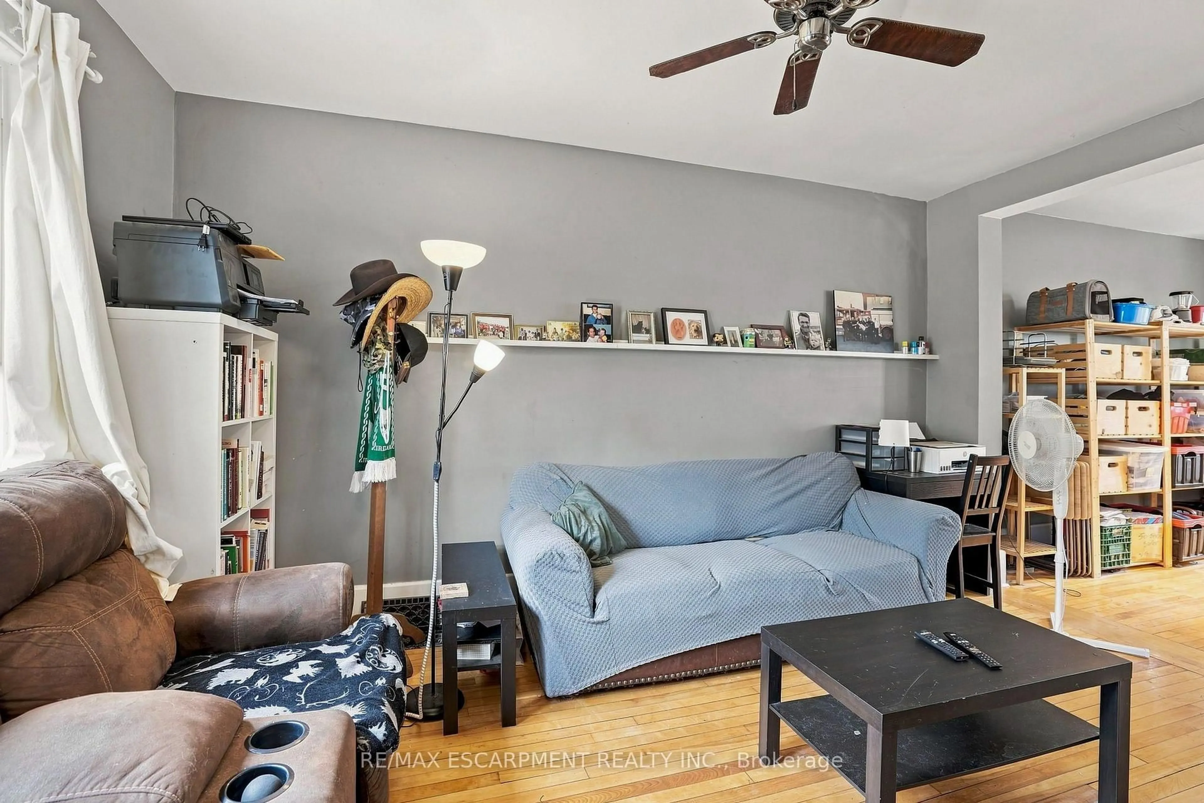 Living room with furniture, unknown for 83 NAPIER St, Hamilton Ontario L8R 1R9