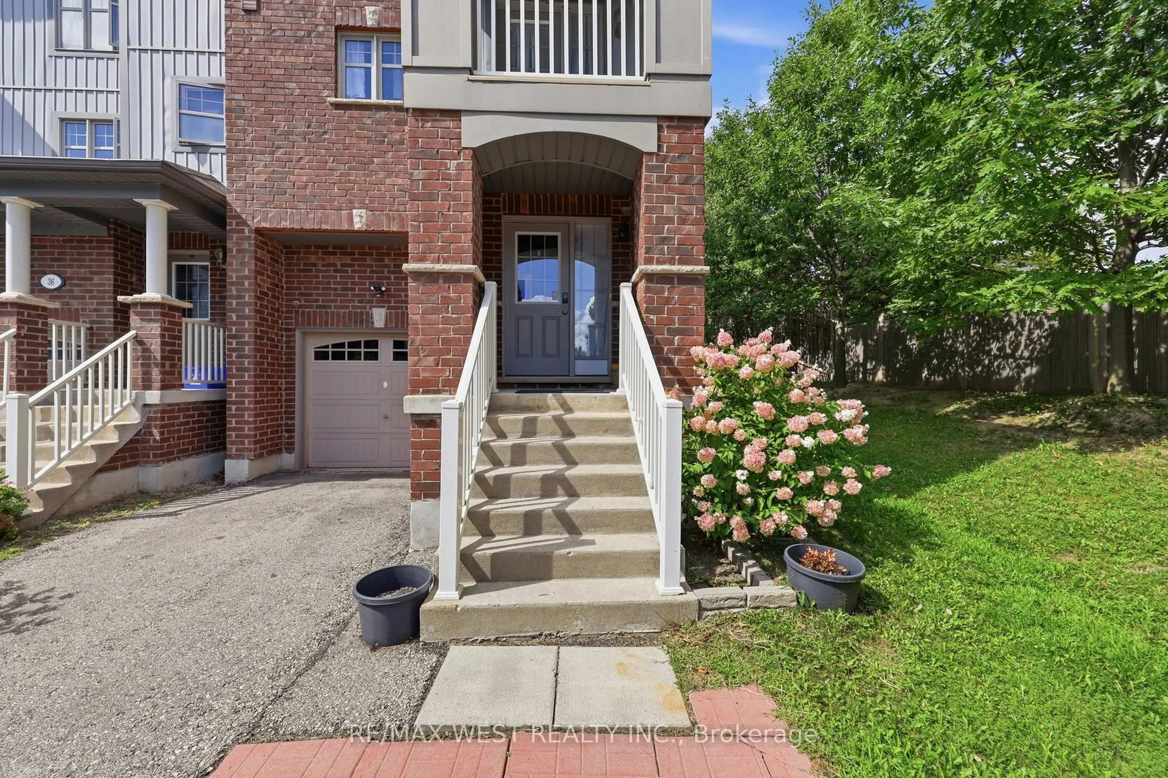 Unknown for 701 Homer Watson Blvd #35, Kitchener Ontario N2C 0B5