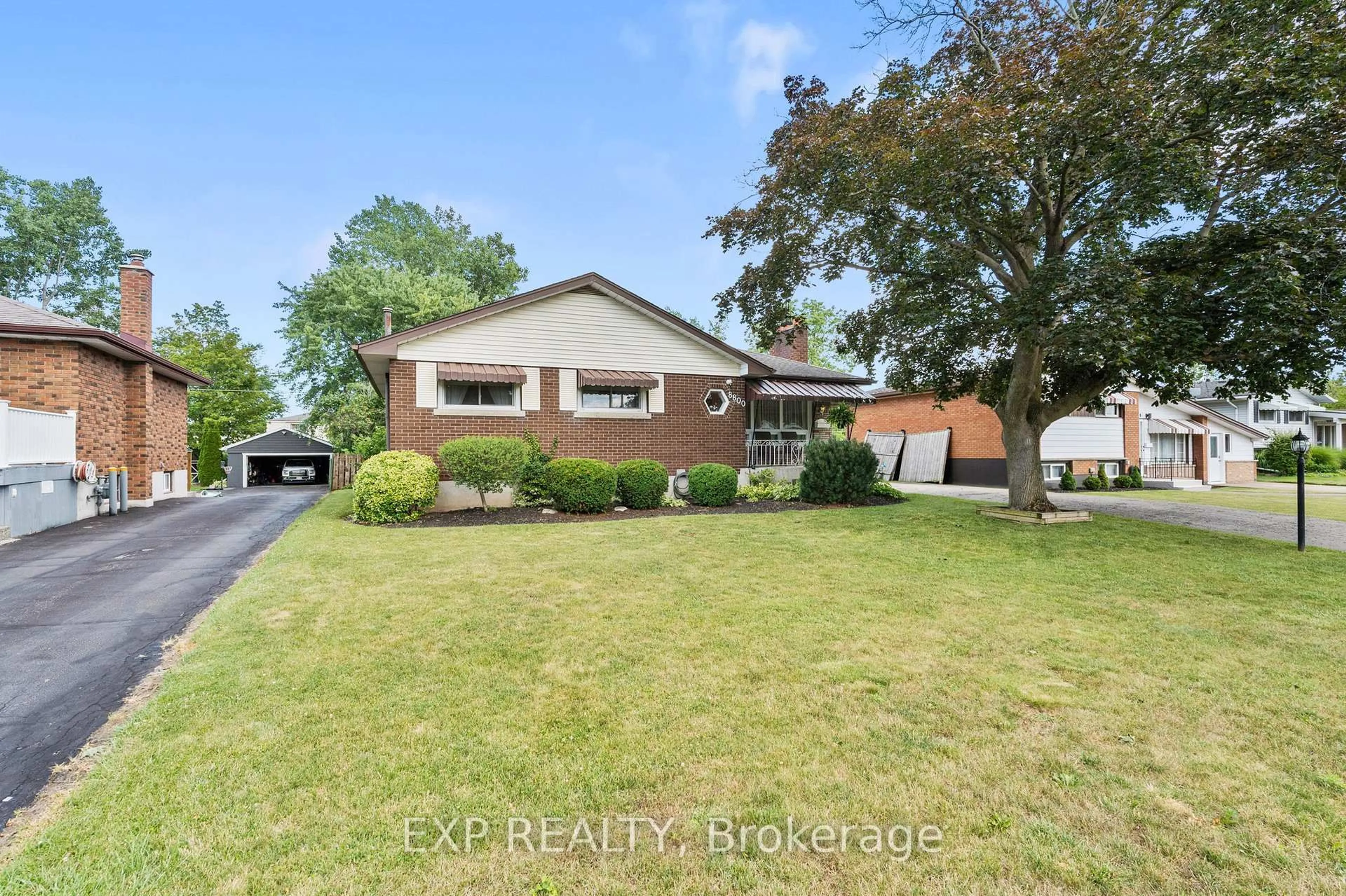 Home with brick exterior material, street for 8800 Champlain Dr, Niagara Falls Ontario L2G 6Y6