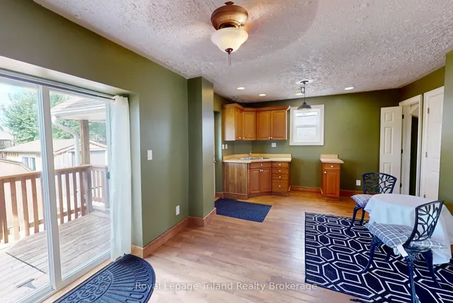 16 Broadway St, Woodstock 5