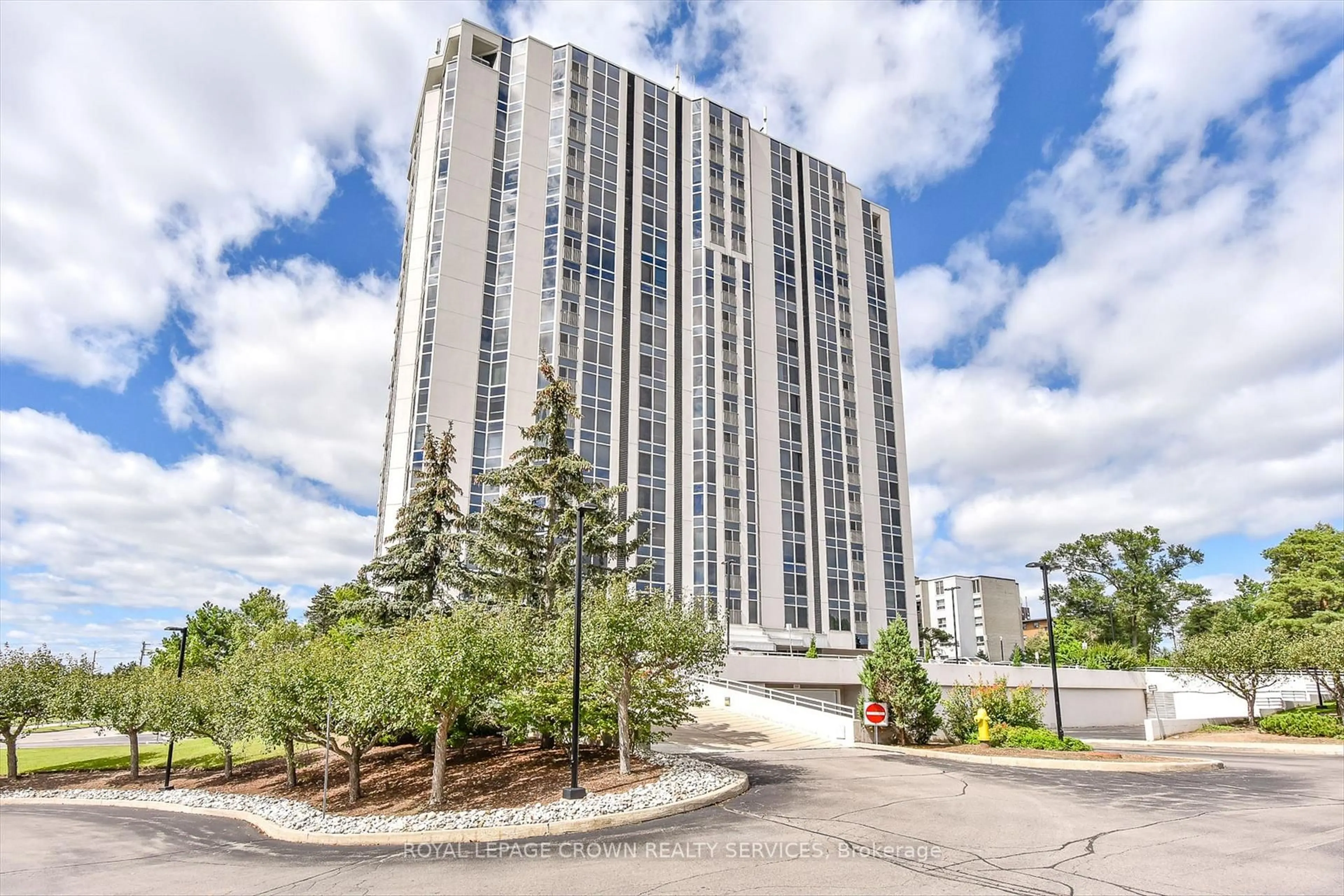 Unknown for 190 Hespeler Rd #802, Cambridge Ontario N1R 8B8