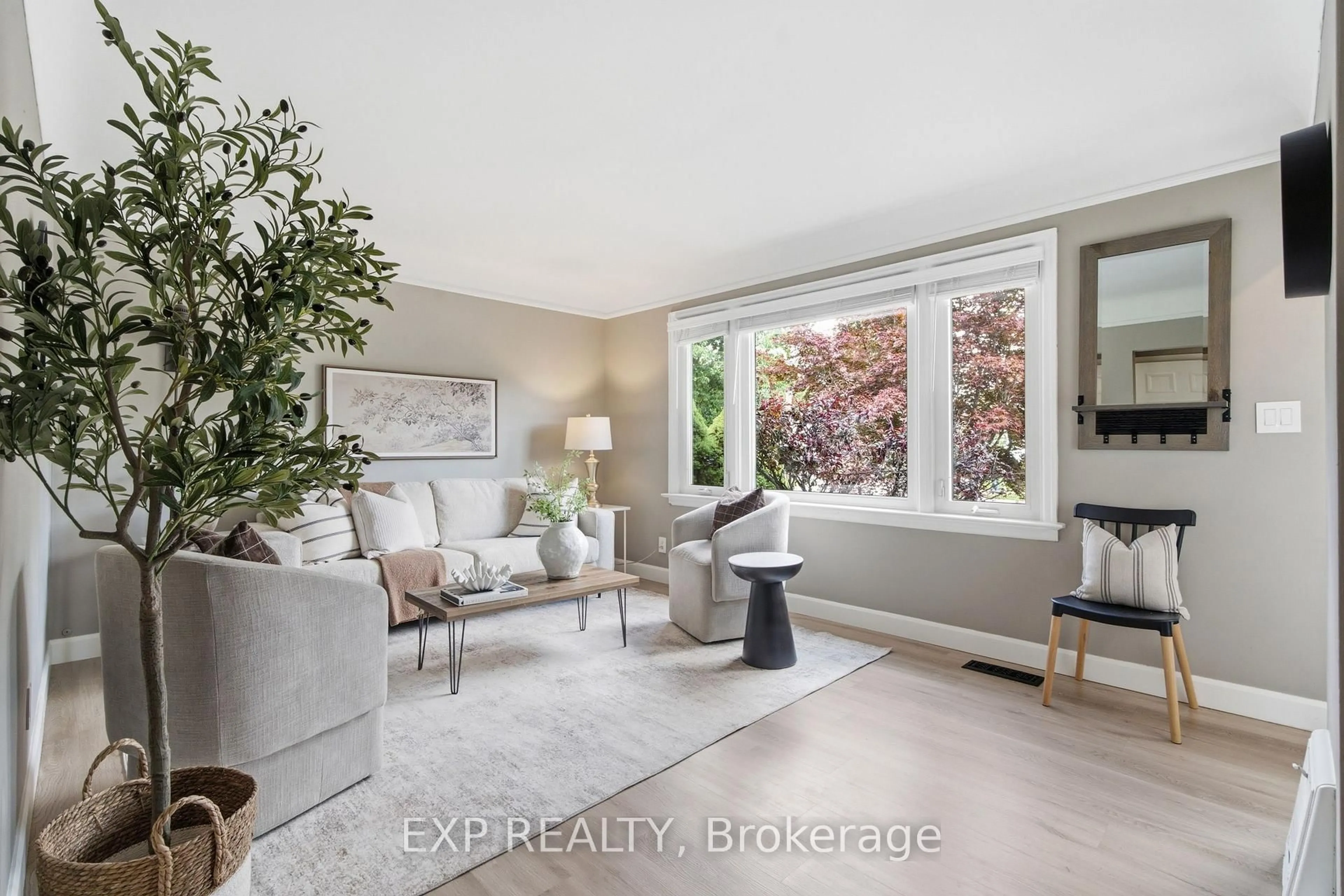 Unknown for 20 Hillview St, Kitchener Ontario N2H 5P8