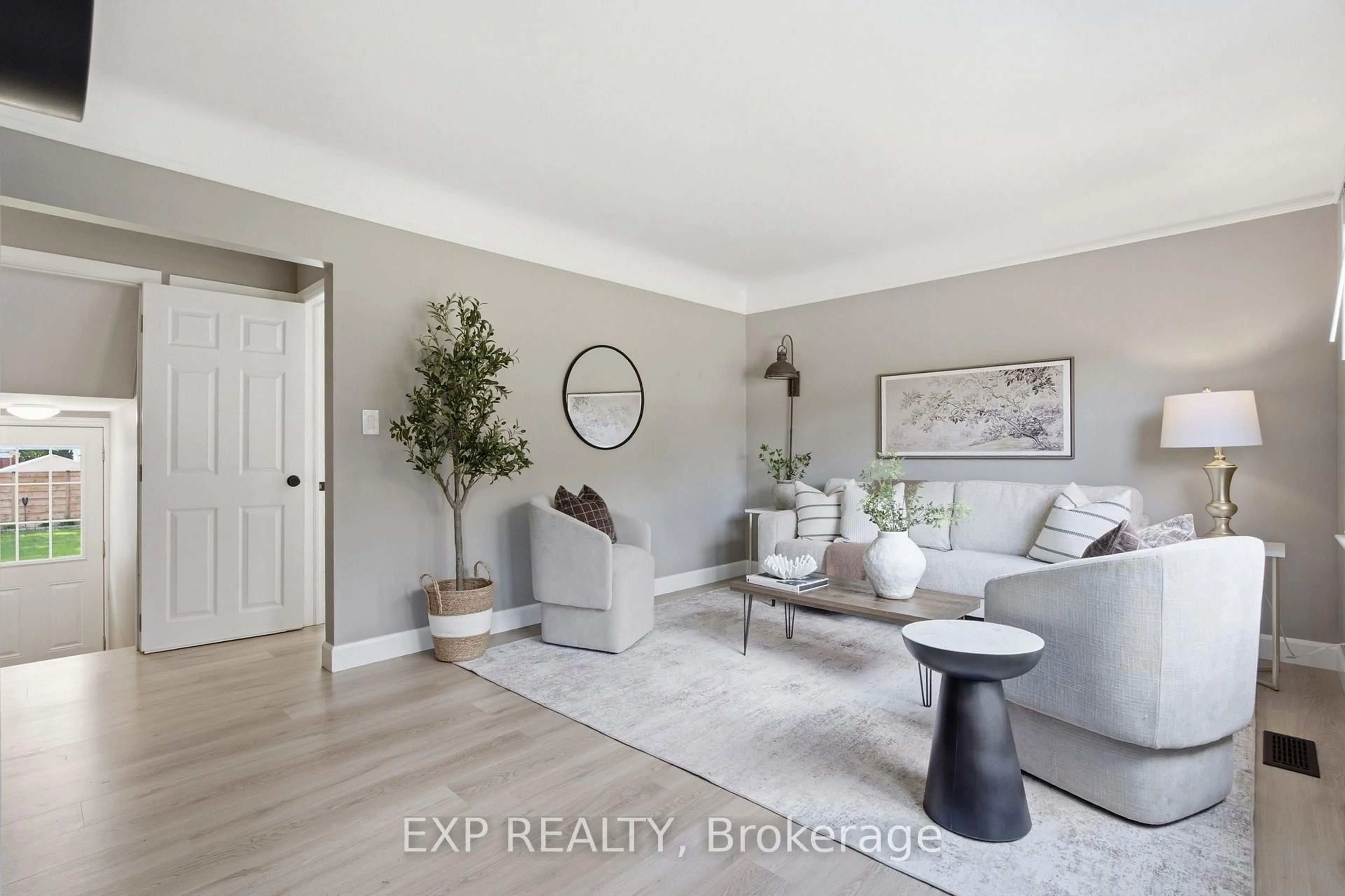 Unknown for 20 Hillview St, Kitchener Ontario N2H 5P8