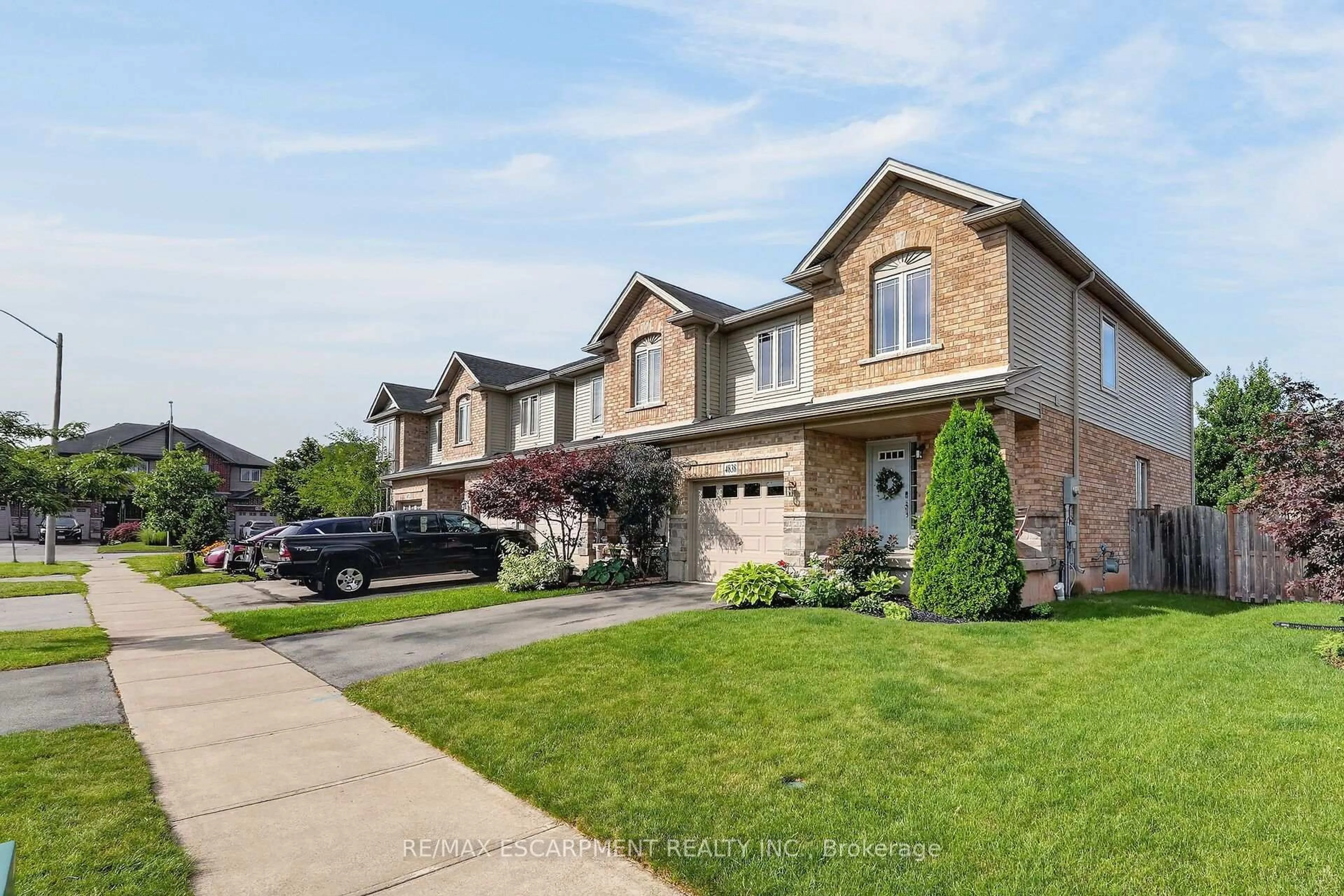 Home with brick exterior material, street for 4838 Adam Crt, Lincoln Ontario L3J 1M5