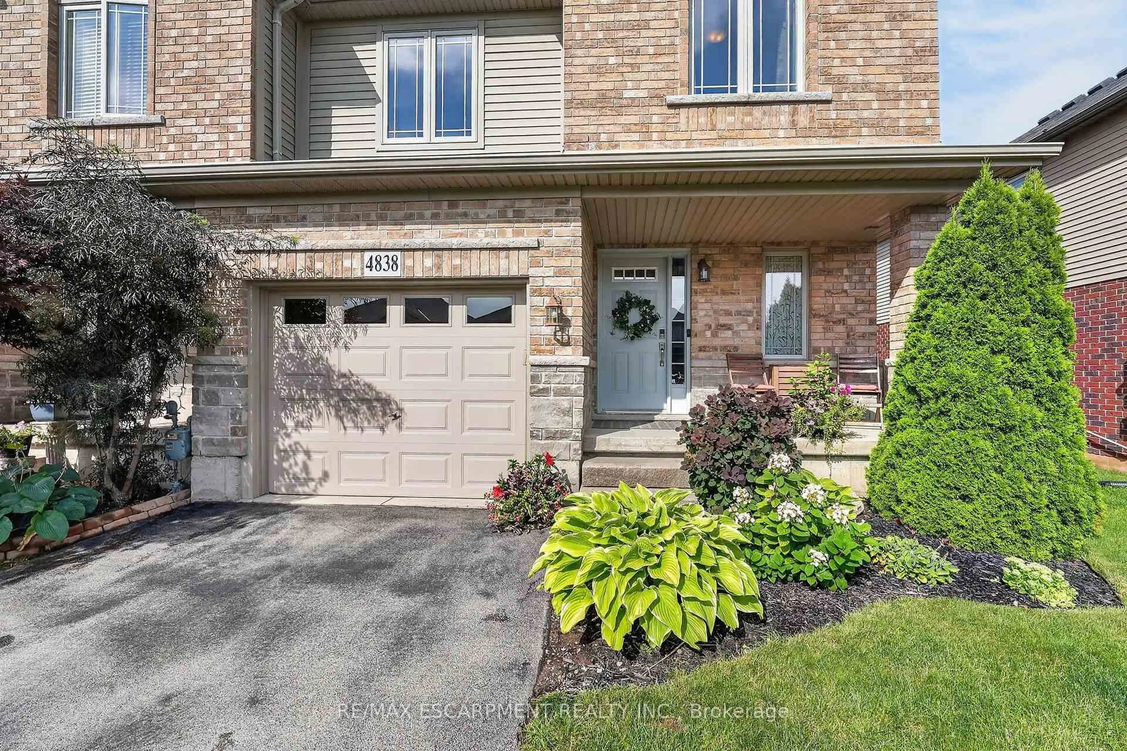 Unknown for 4838 Adam Crt, Lincoln Ontario L3J 1M5