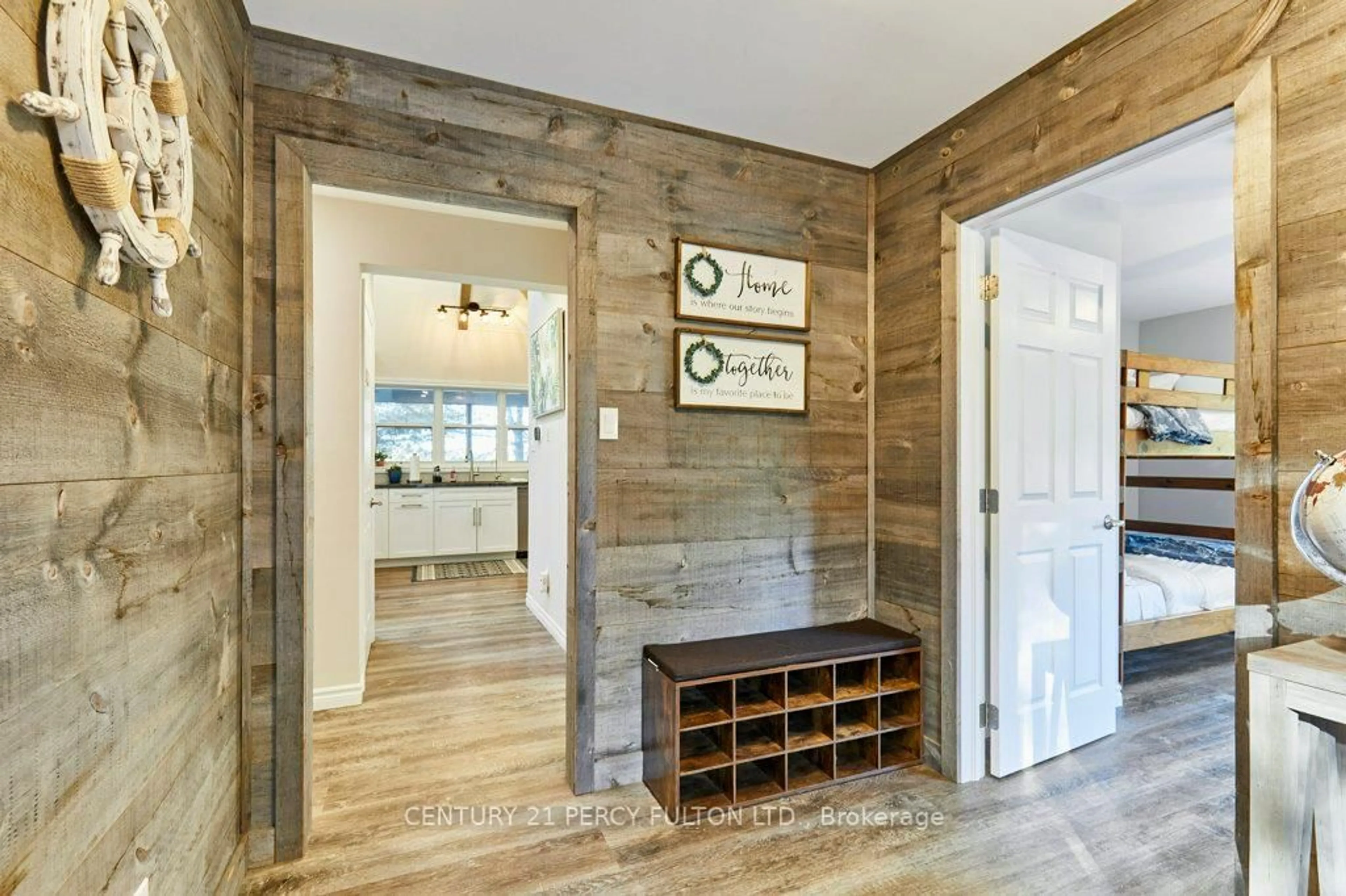 Indoor entryway for 450 Crooked Bay Rd, Georgian Bay Ontario P0C 1S0