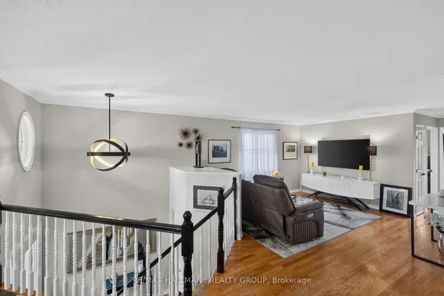 139 CASTLE GLEN Cres, Ottawa 5