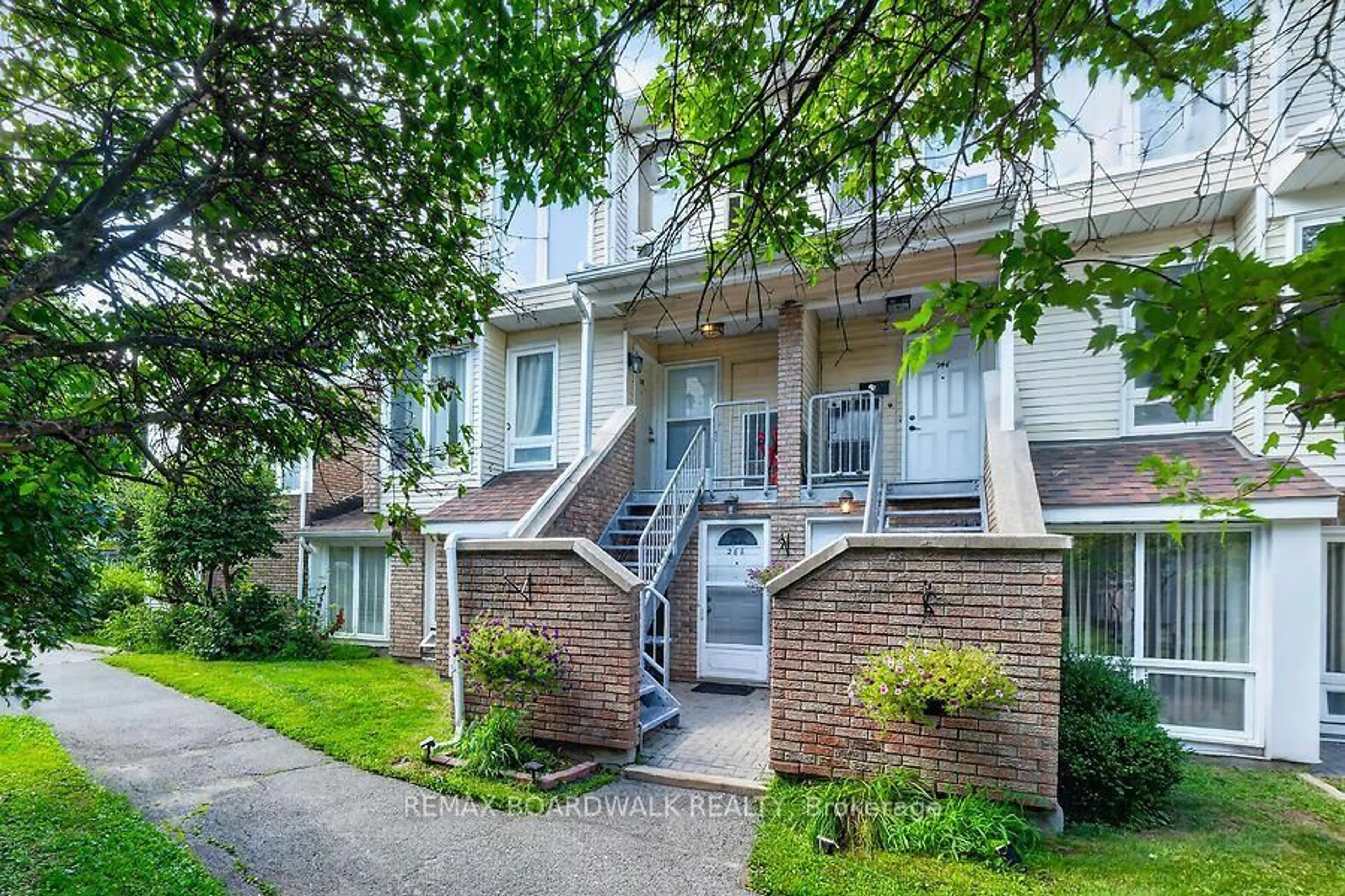 Unknown for 24B Shehyn Lane, Ottawa Ontario K2G 4Y5