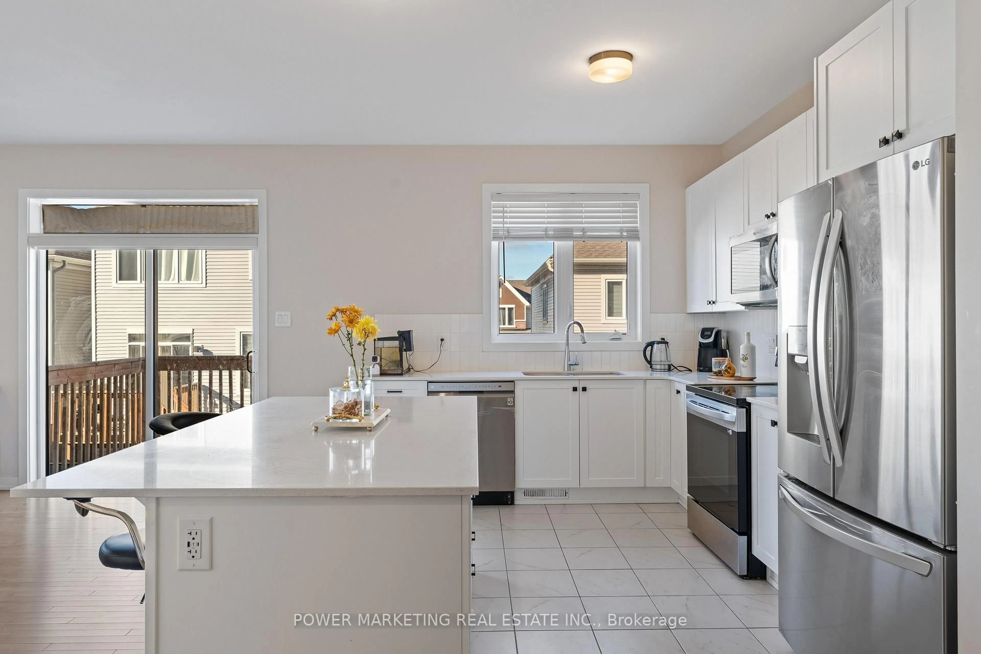 Open concept kitchen, ceramic/tile floor for 228 Appalachian Circ, Ottawa Ontario K2J 6X4