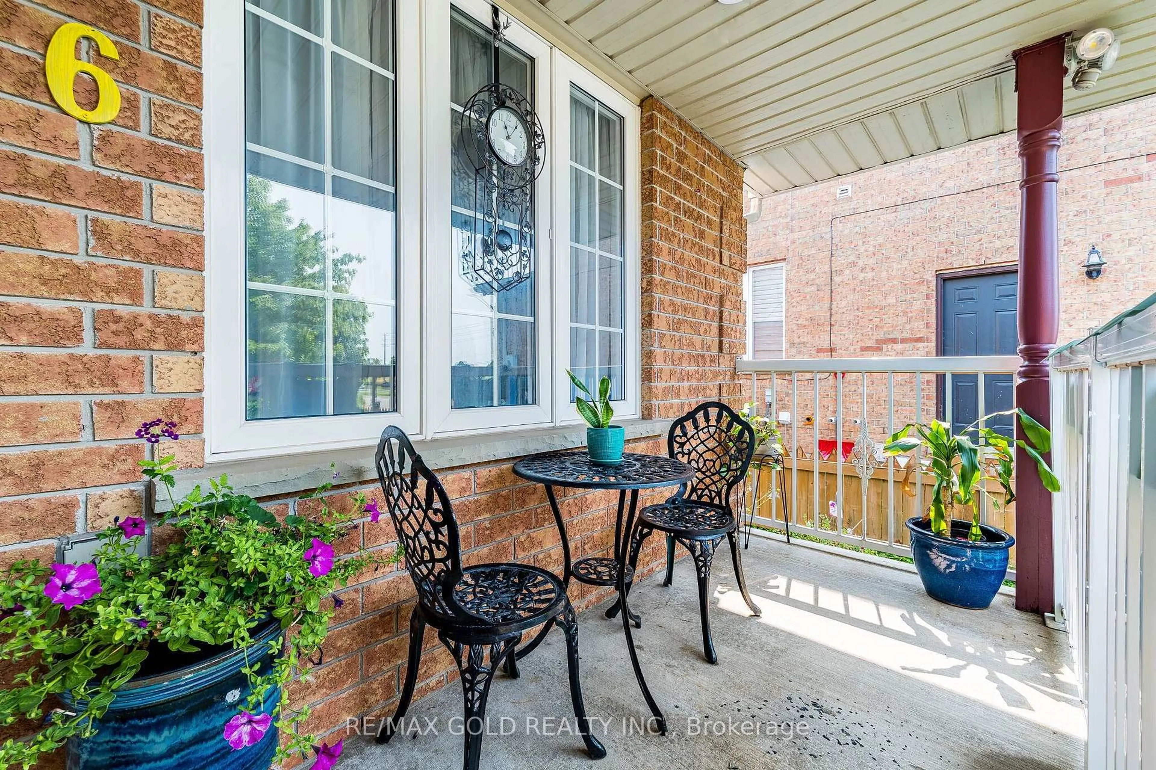 Patio, street for 6 Moffatt Lane, Guelph Ontario N1G 5E8