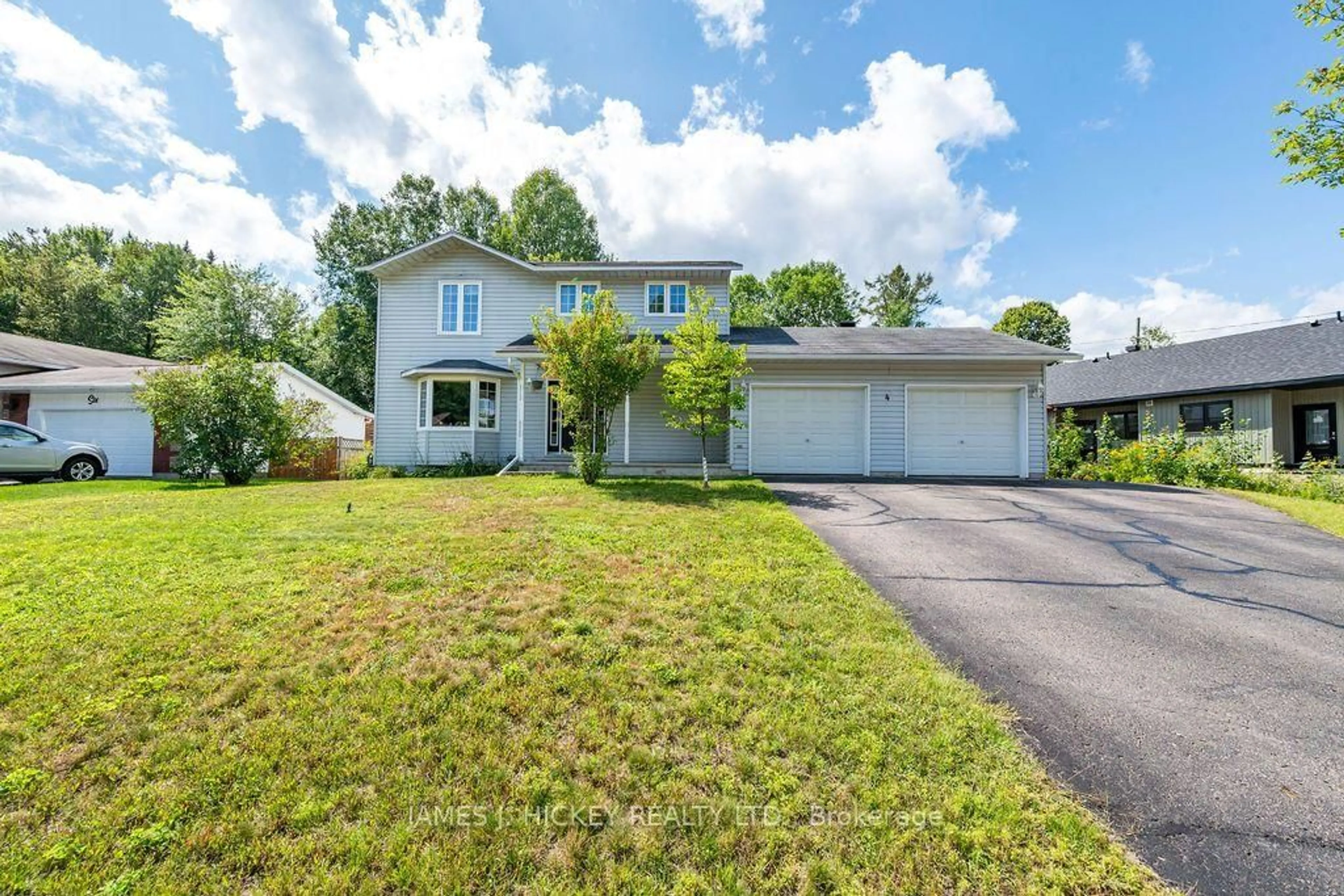 A pic from outside/outdoor area/front of a property/back of a property/a pic from drone, street for 4 Banting Dr, Deep River Ontario K0J 1P0
