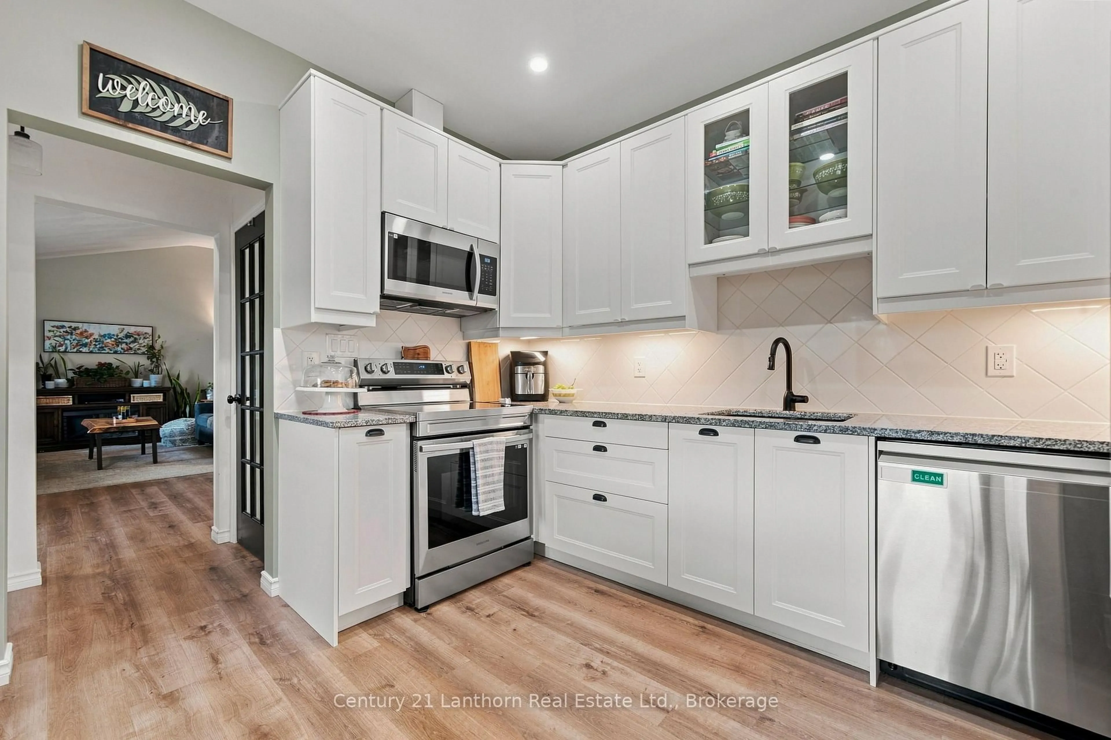 Open concept kitchen, unknown for 169 Farley Ave, Belleville Ontario K8N 4L3