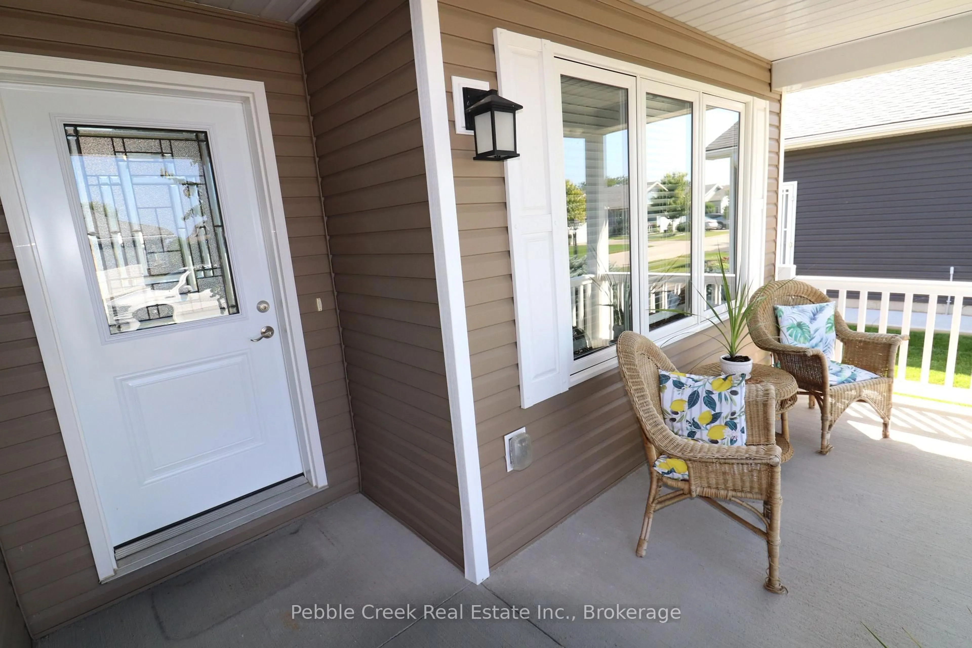 Indoor entryway for 20 Huron Heights Dr, Ashfield-Colborne-Wawanosh Ontario N7A 0B1