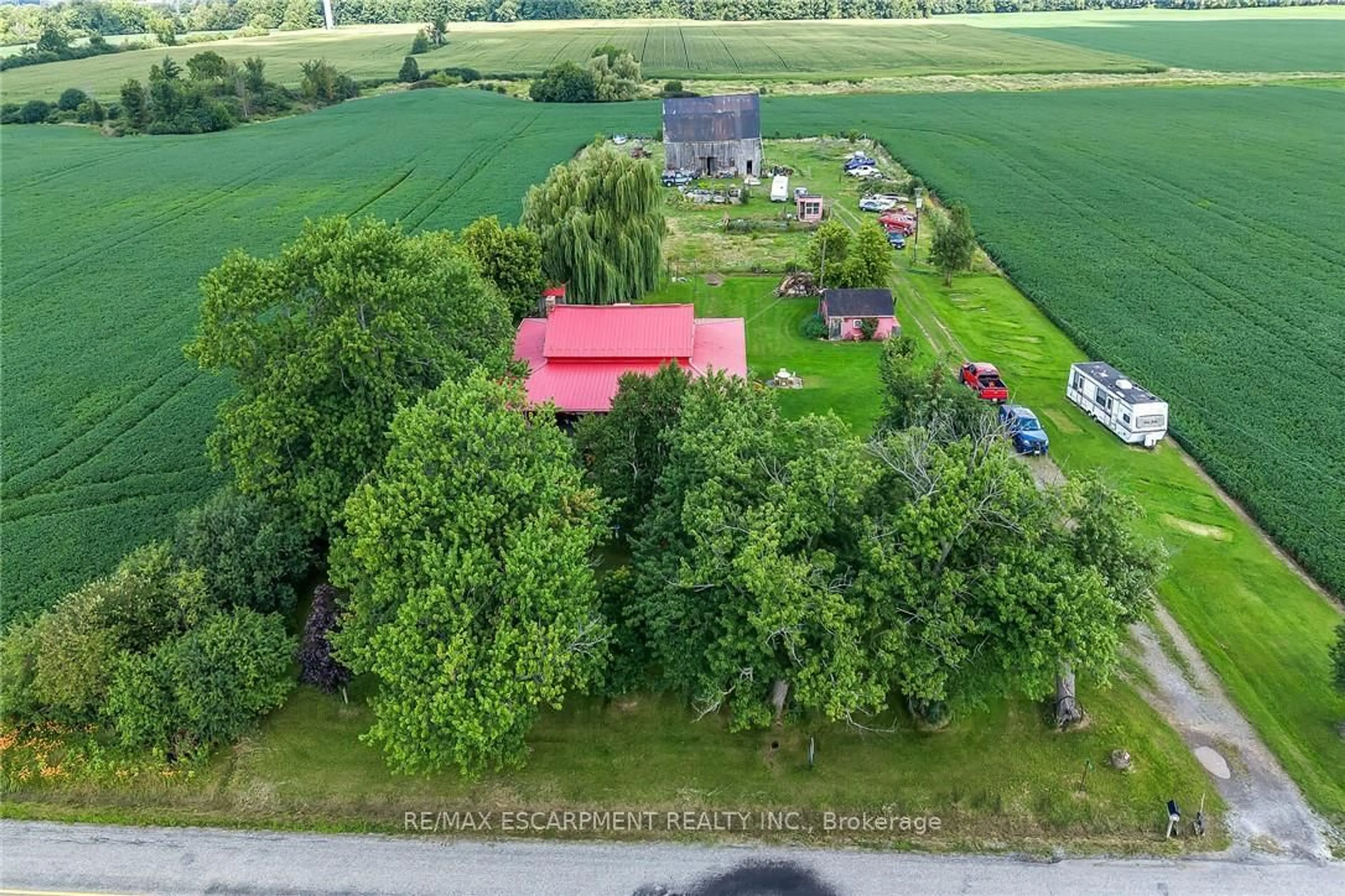 A pic from outside/outdoor area/front of a property/back of a property/a pic from drone, unknown for 615 Conc Rd 6, Haldimand Ontario N0A 1G0