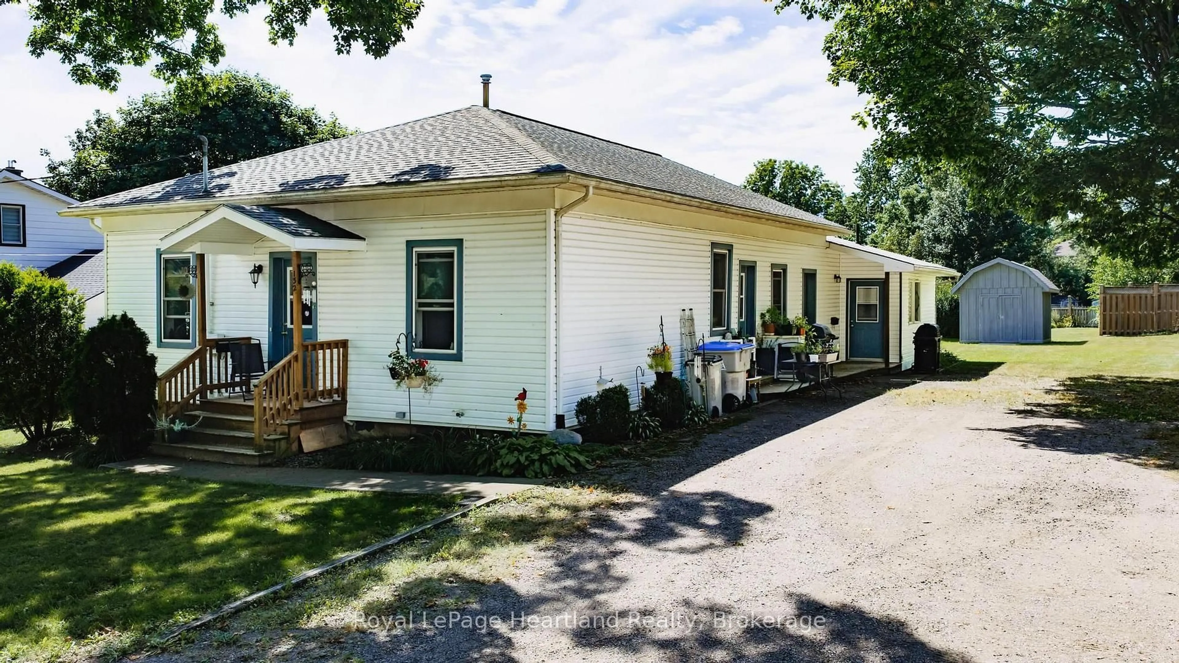 Unknown for 132 Queen St, Central Huron Ontario N0M 1L0
