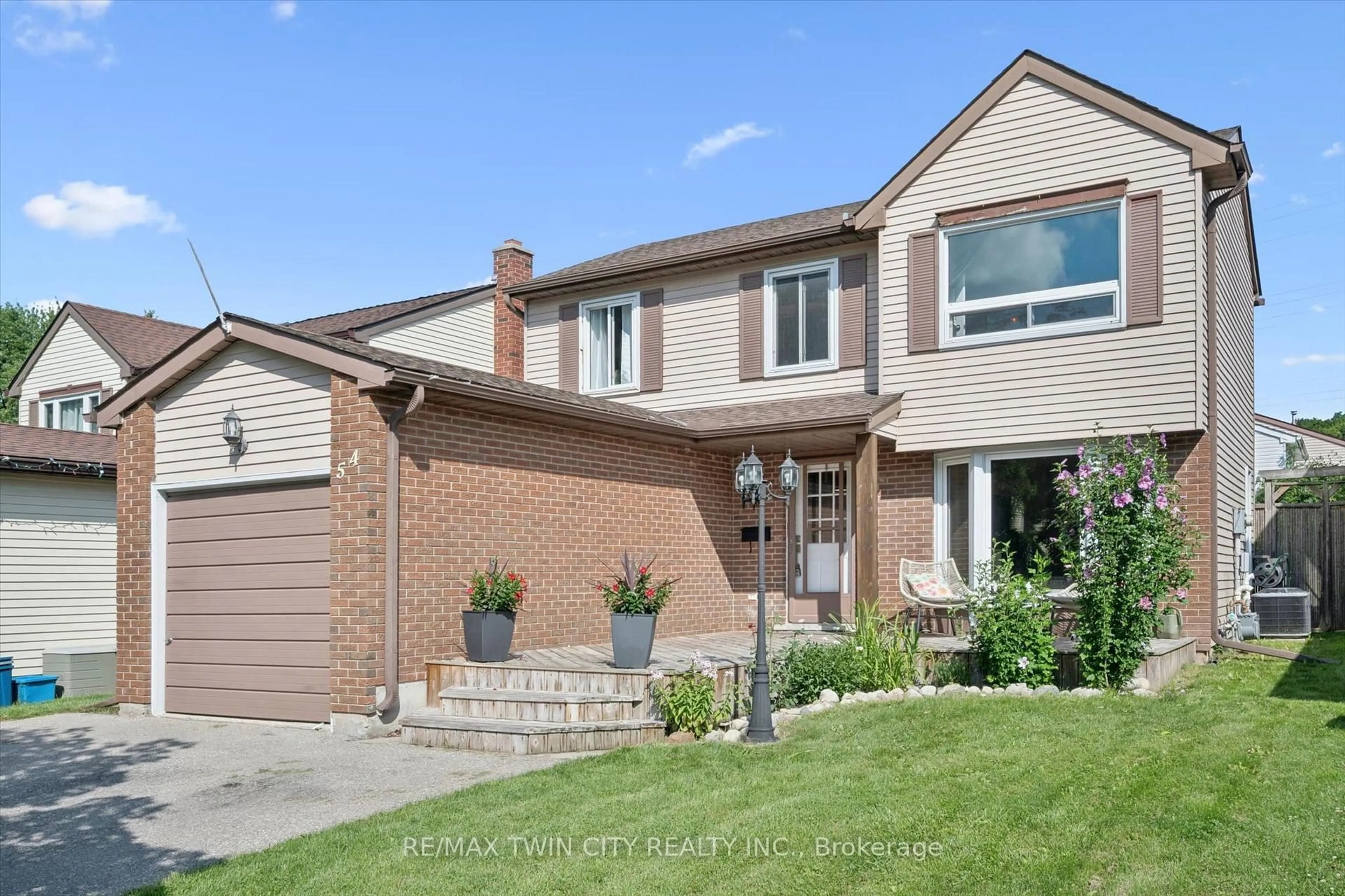 Home with brick exterior material, street for 54 Royal Orchard Pl, Kitchener Ontario N2N 1Z6