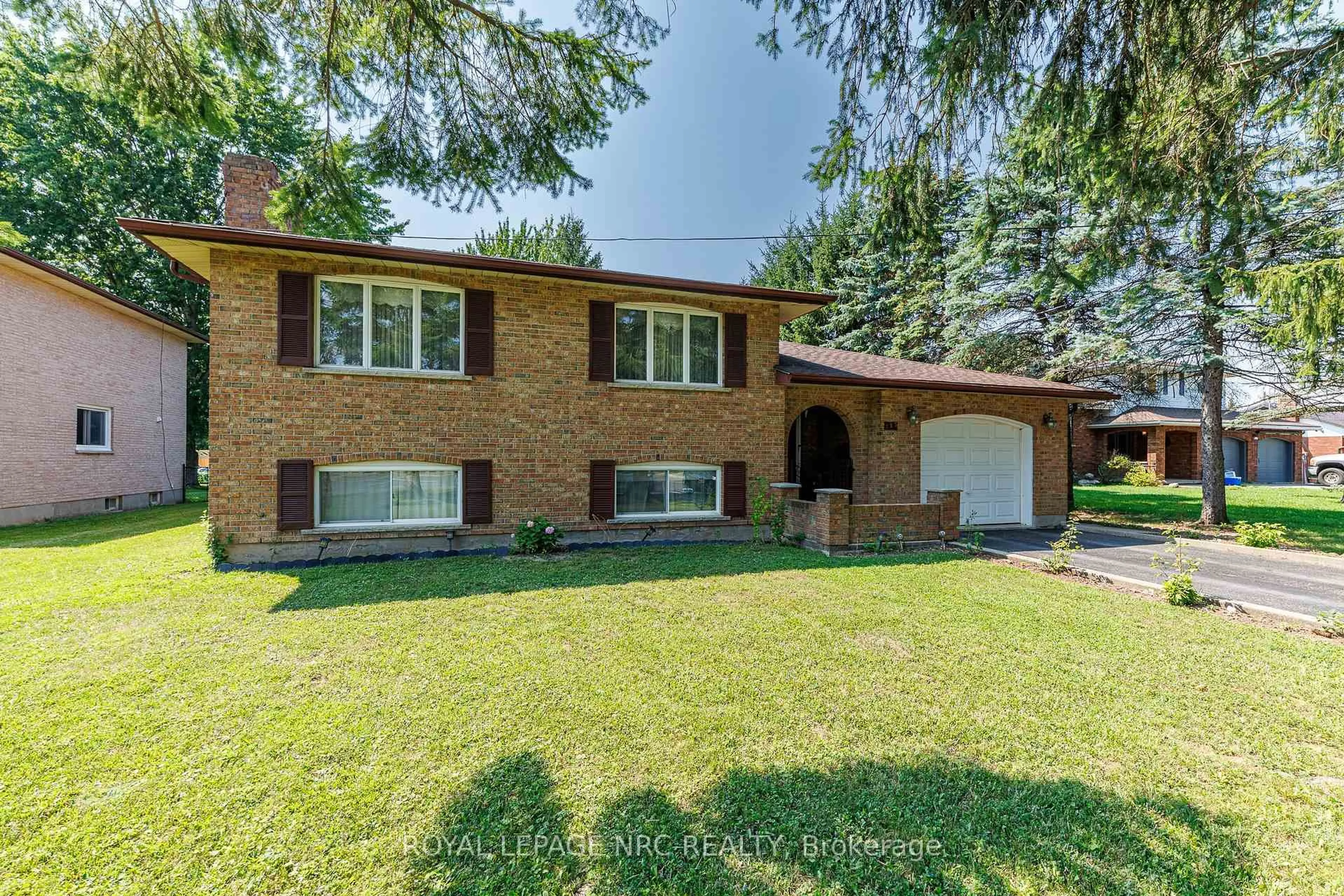 Home with brick exterior material, street for 233 West Side Rd, Port Colborne Ontario L3K 5L1