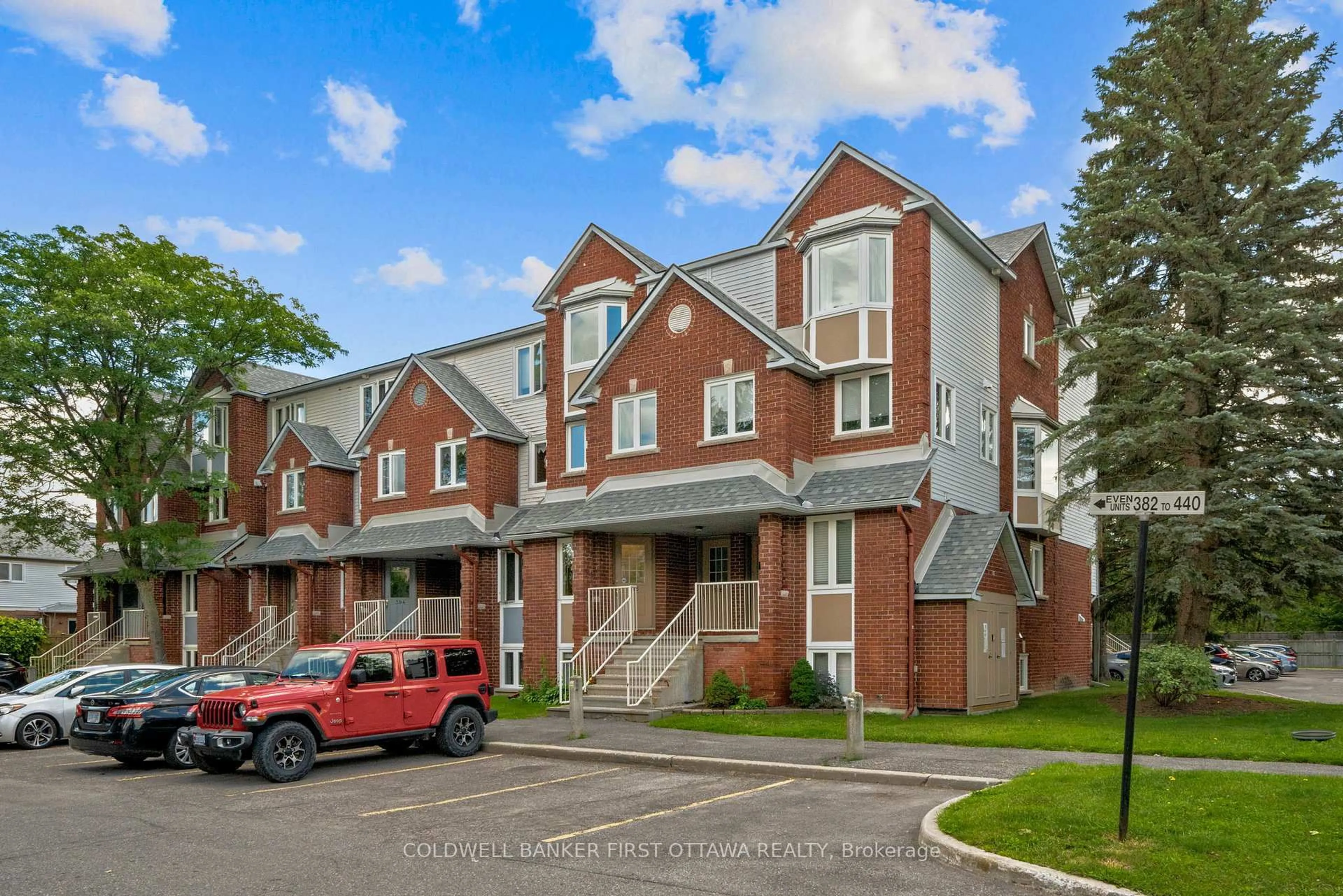 Home with brick exterior material, street for 386 Briston Private, Ottawa Ontario K1G 5R3