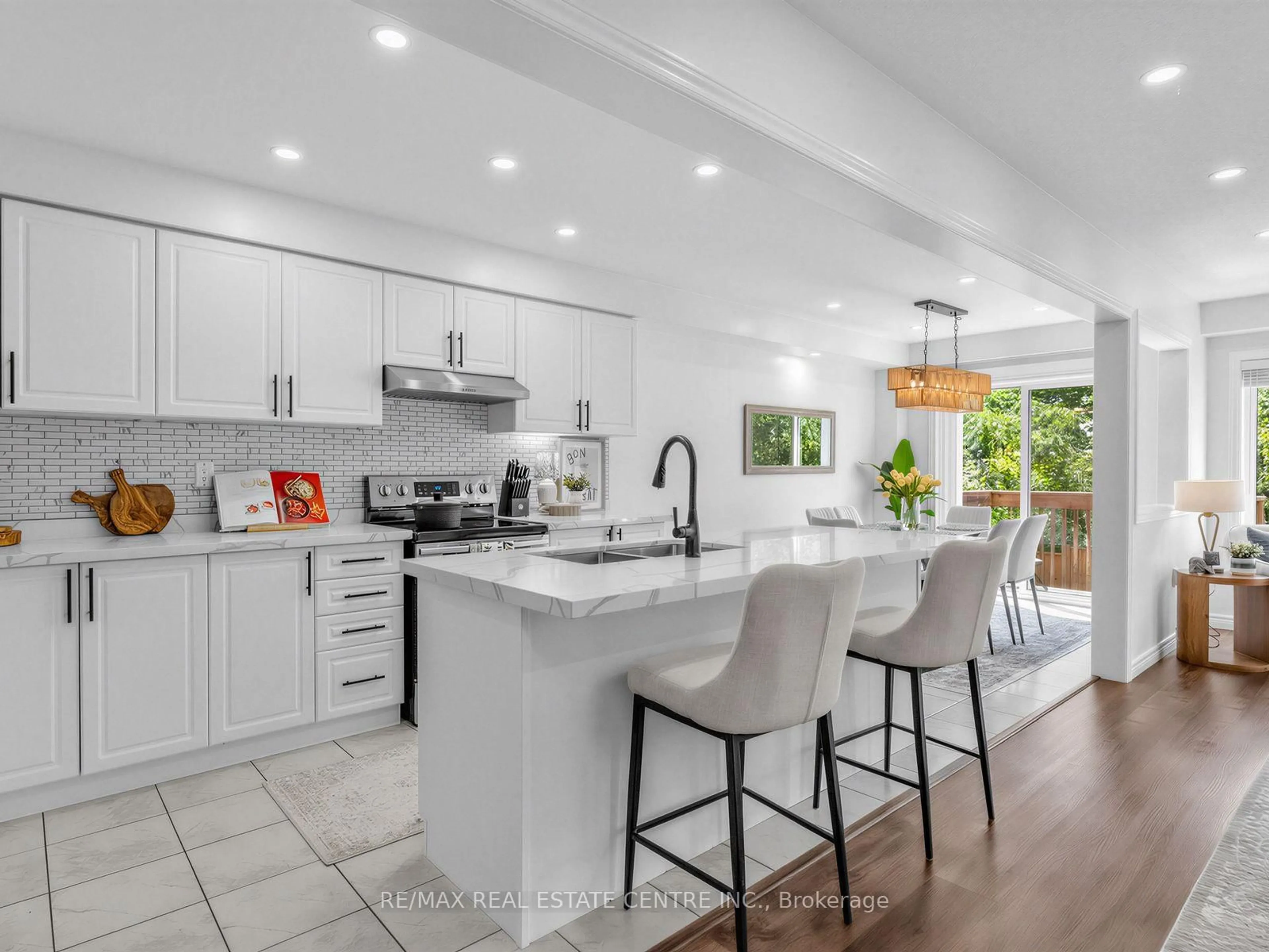 Open concept kitchen, ceramic/tile floor for 755 Linden Dr #35, Cambridge Ontario N3H 0E4