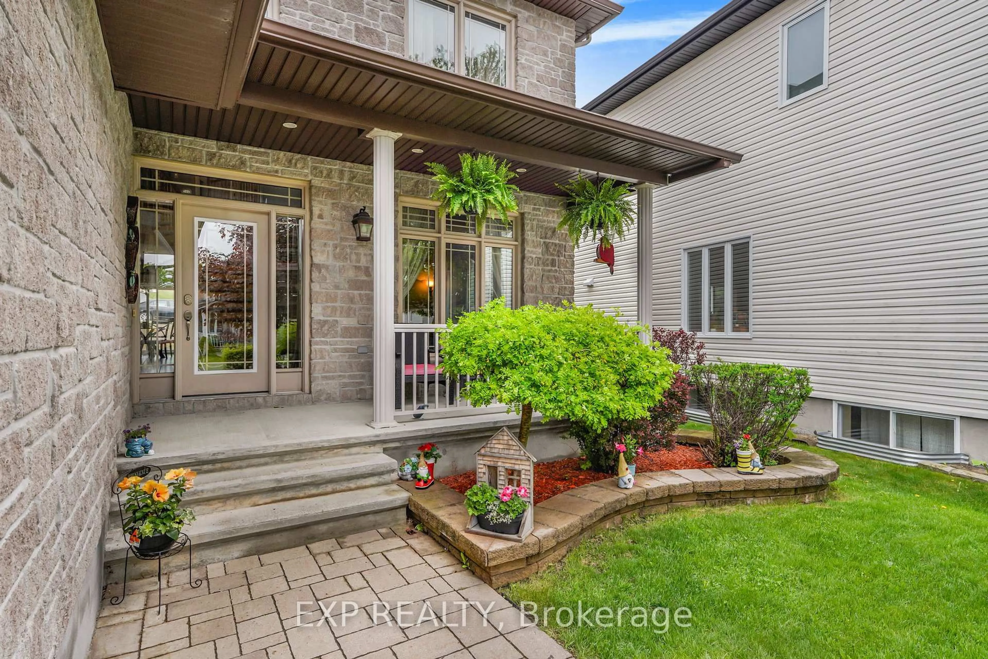 Indoor entryway for 224 Topaze Cres, Clarence-Rockland Ontario K4K 0E4