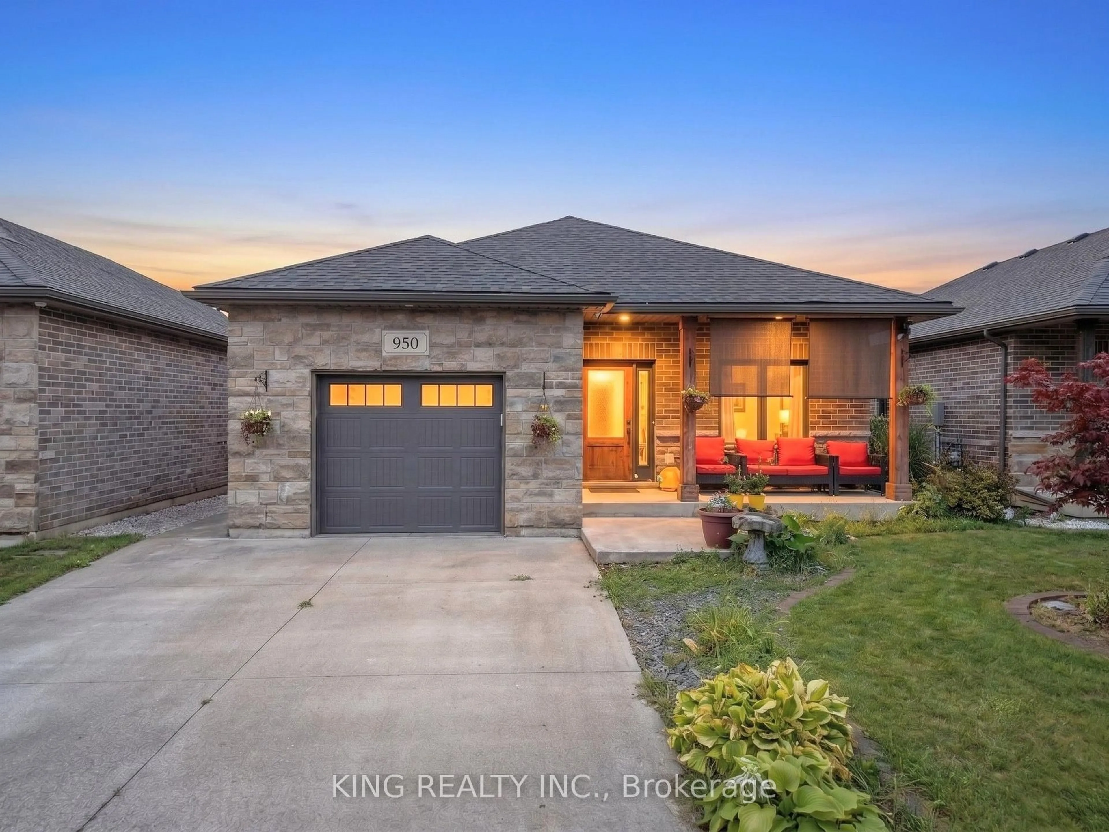 Home with brick exterior material, street for 950 Ellrose Ave, Windsor Ontario N8Y 3W9
