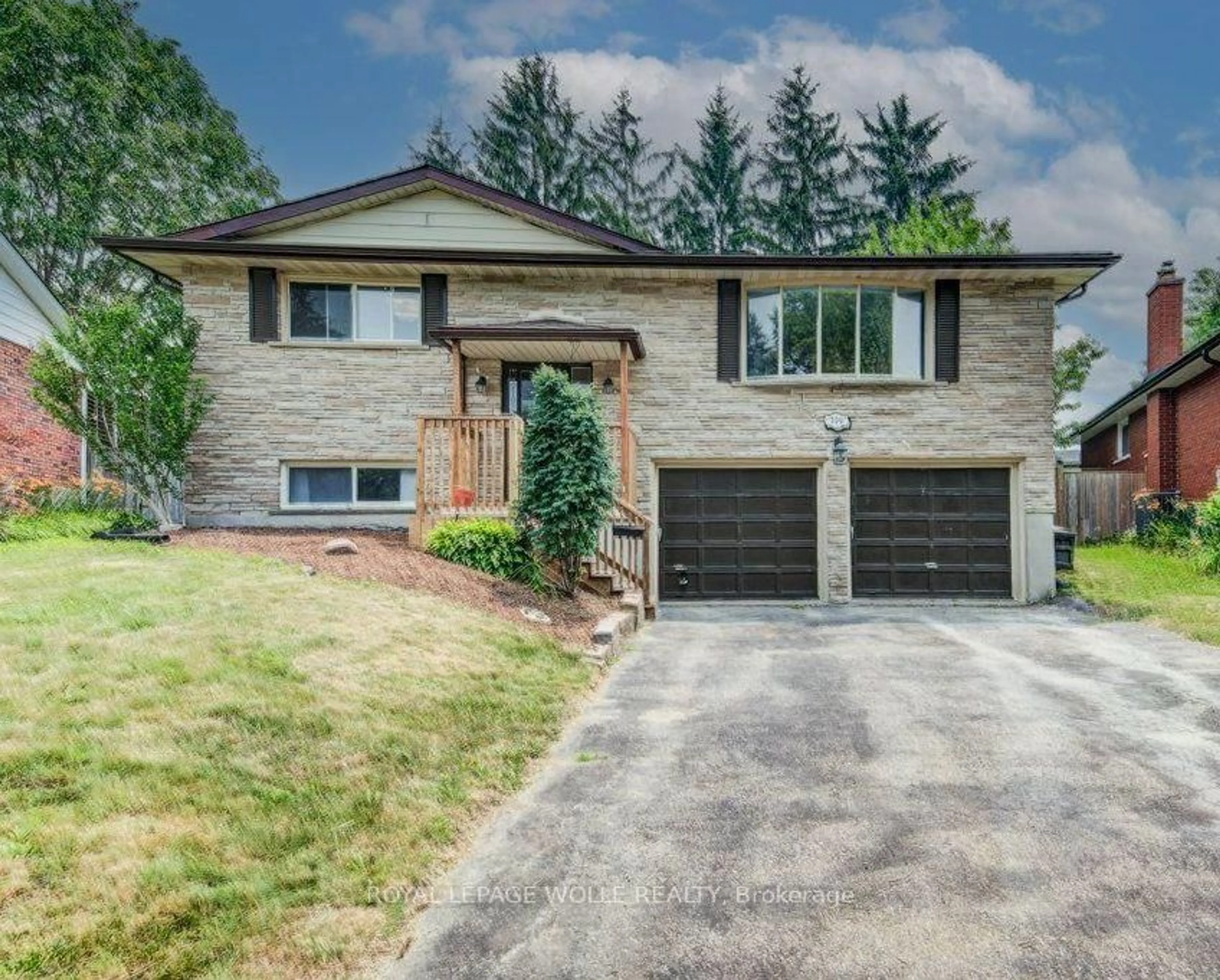 Home with brick exterior material, street for 109 White Oak Pl, Waterloo Ontario N2V 1B2