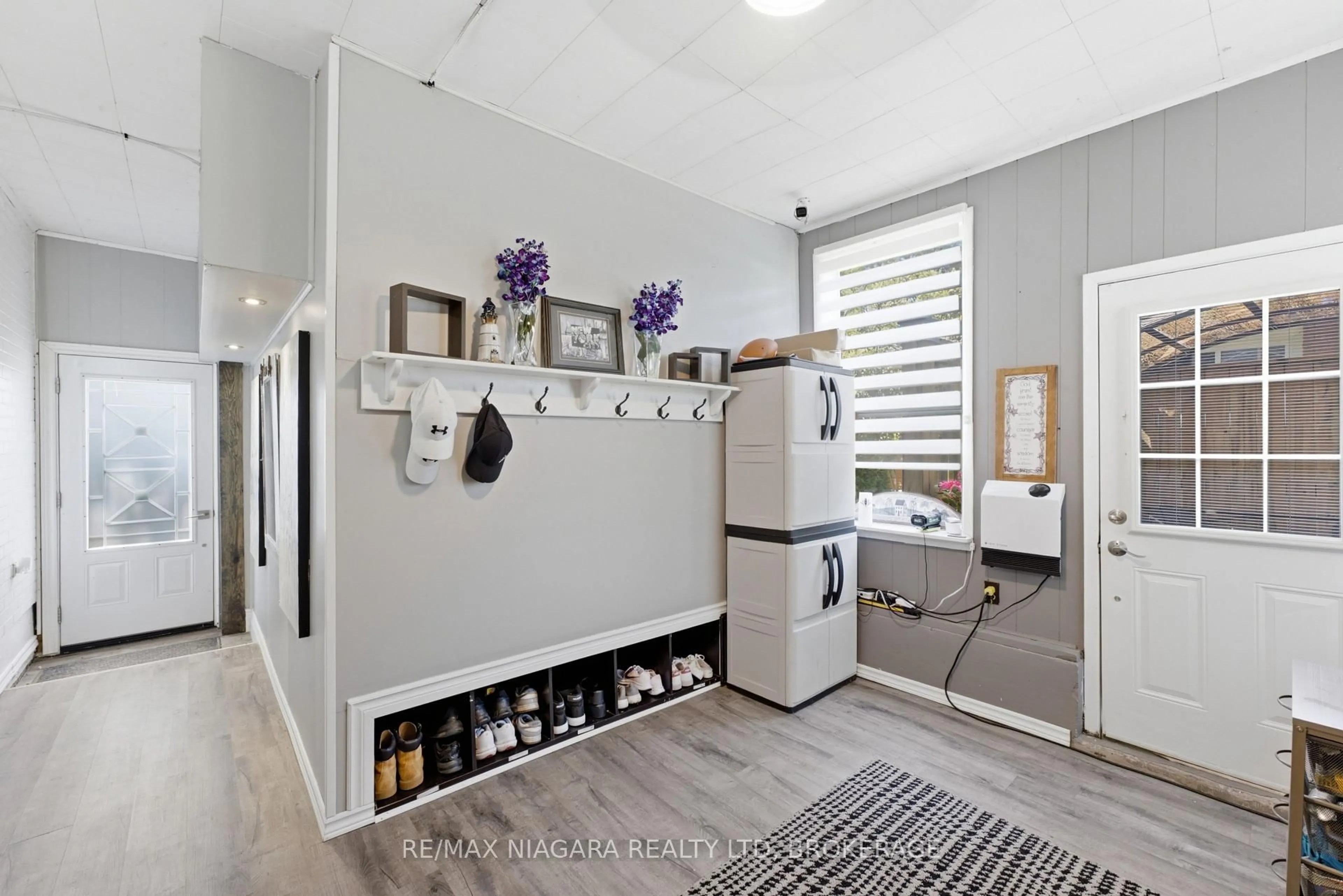 Laundry room for 3267 Cattell Dr, Niagara Falls Ontario L2G 6N3