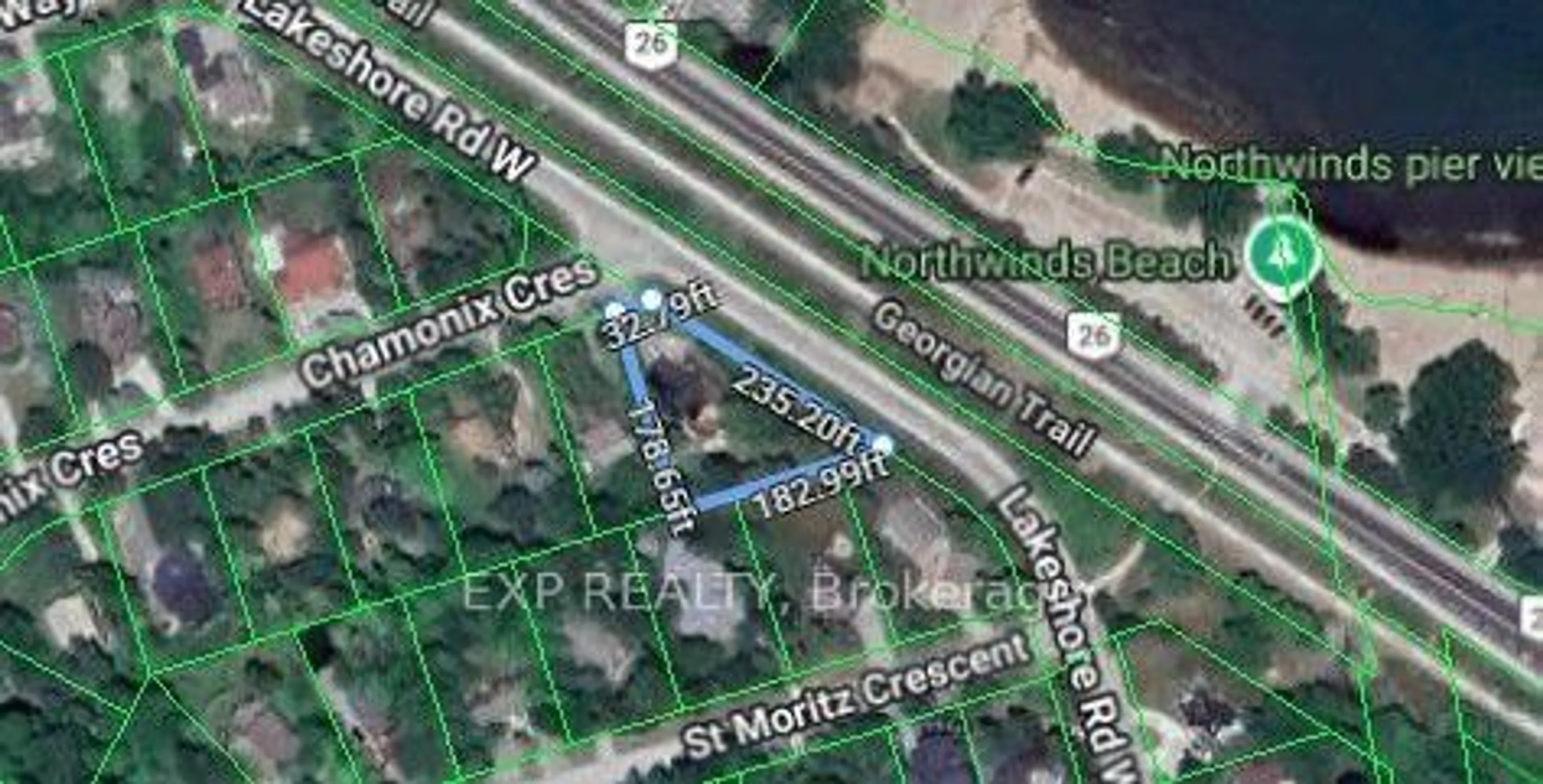 A pic from outside/outdoor area/front of a property/back of a property/a pic from drone, street for 171 Chamonix Cres, Blue Mountains Ontario L9Y 0S7