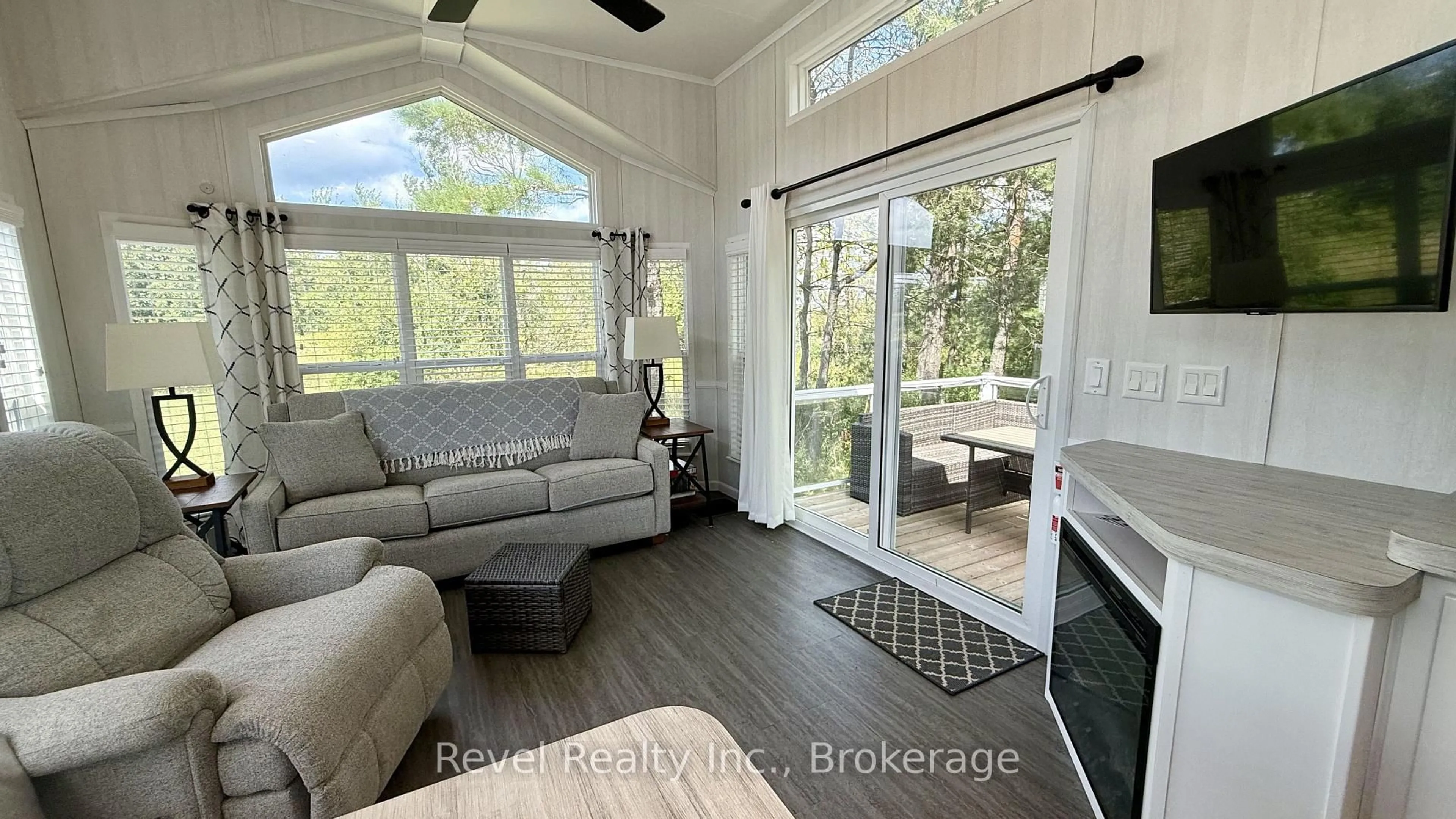 Living room with furniture, unknown for 657 Thunder Bridge Rd #CV082, Kawartha Lakes Ontario K9V 4R1