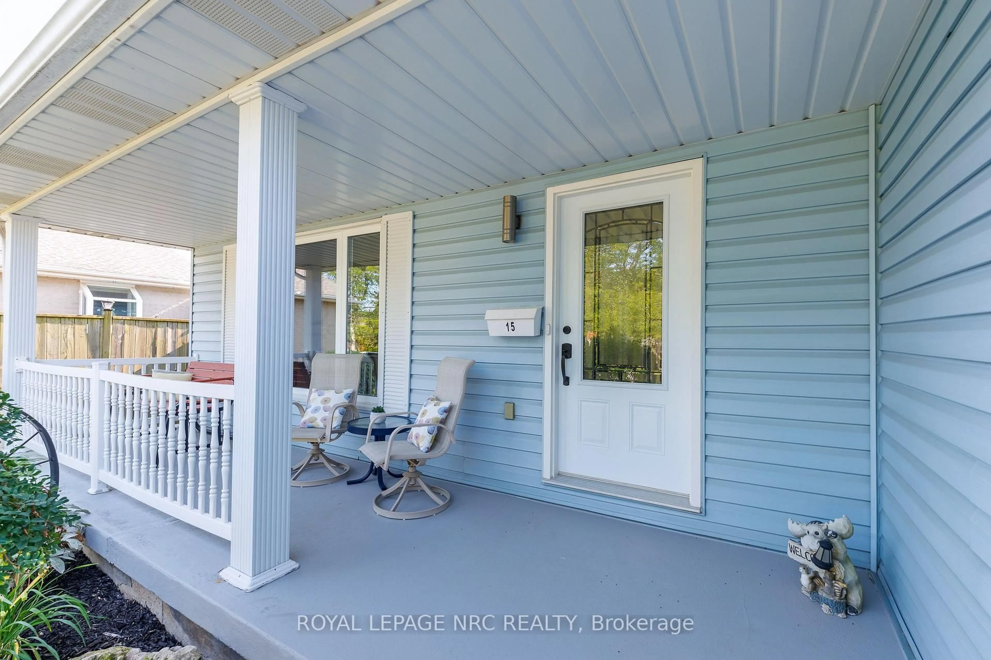 Unknown for 15 Foxhill Cres, St. Catharines Ontario L2S 3T9