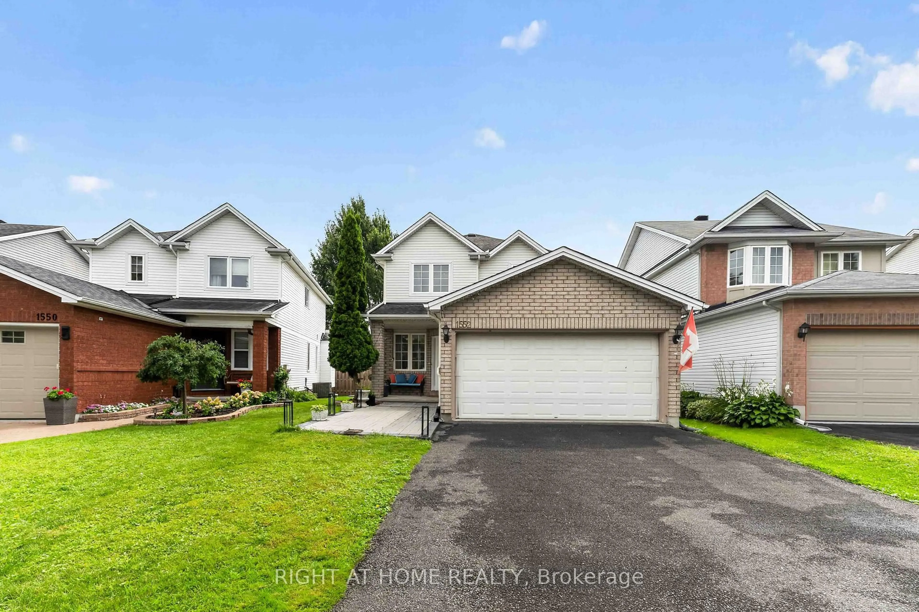 Home with vinyl exterior material, street for 1552 STOJKO St, Ottawa Ontario K4A 4A1