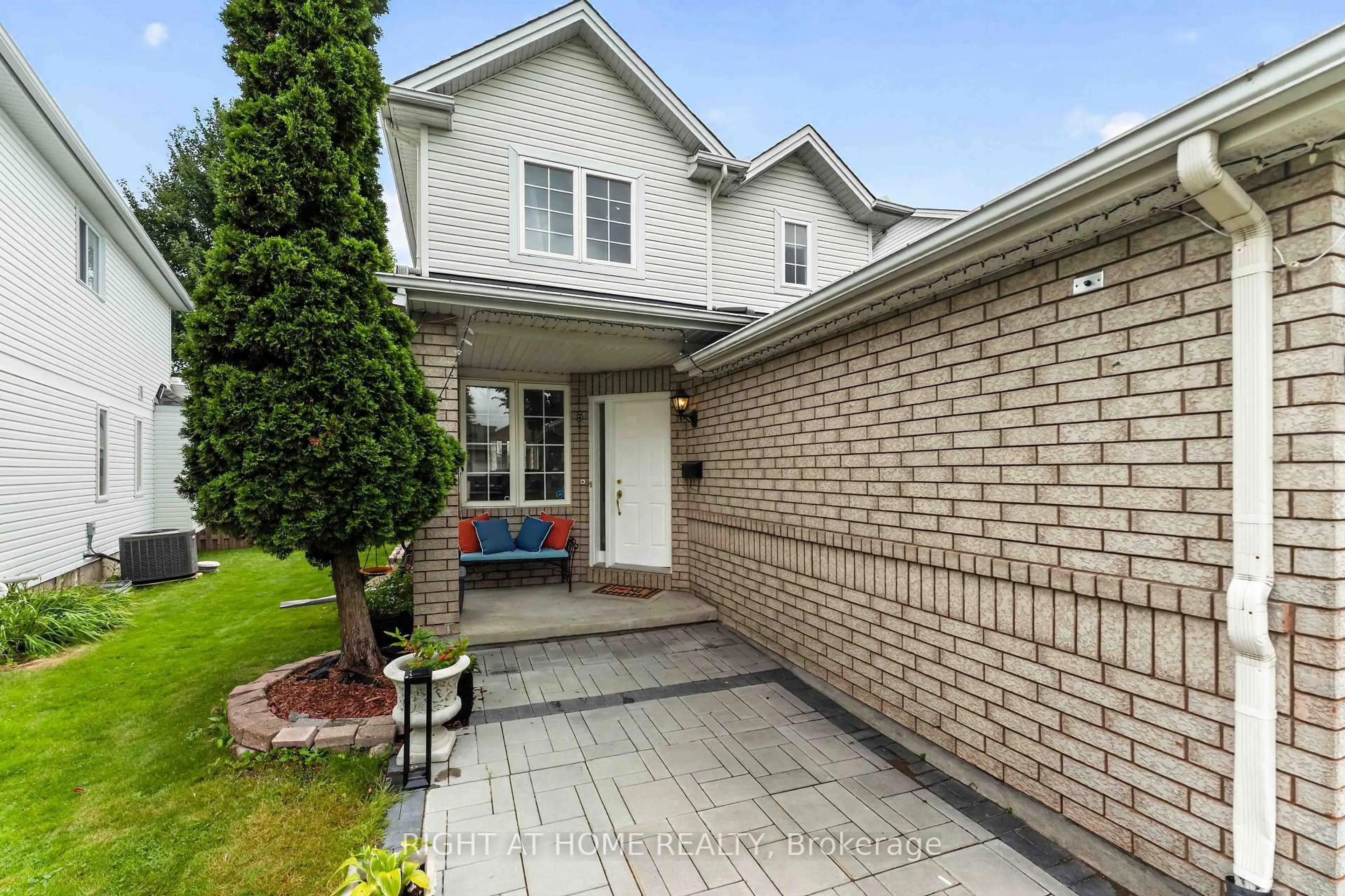 Home with brick exterior material, street for 1552 STOJKO St, Ottawa Ontario K4A 4A1