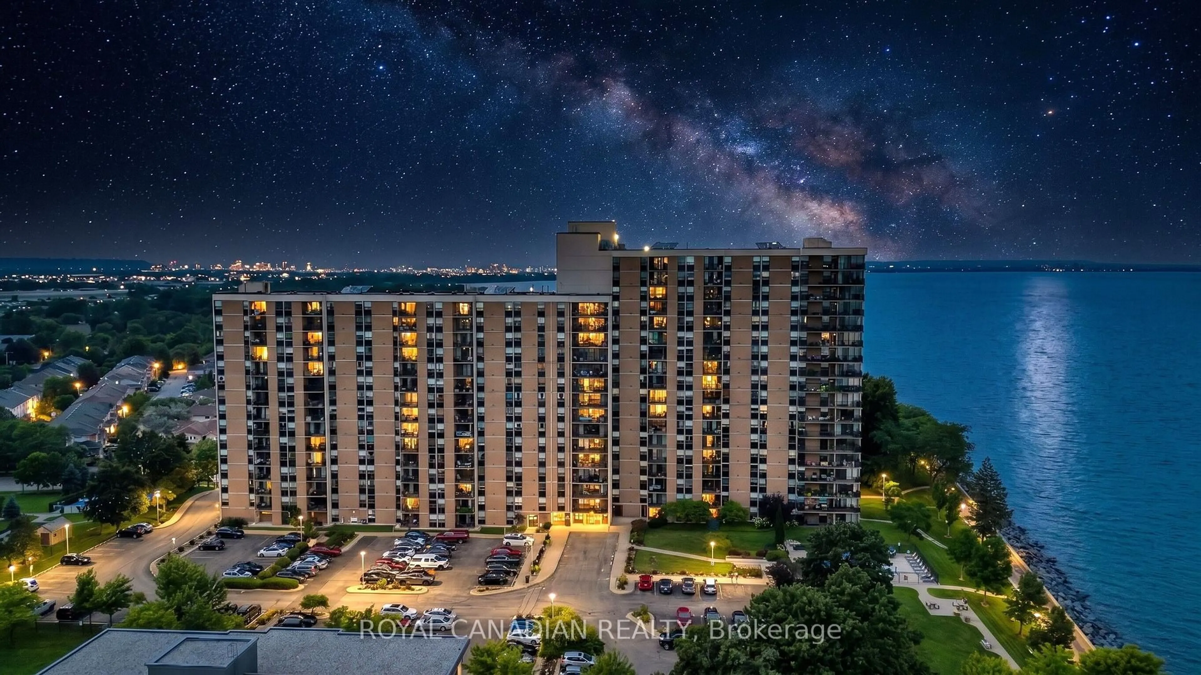A pic from outside/outdoor area/front of a property/back of a property/a pic from drone, city buildings view from balcony for 500 GREEN Rd #701, Hamilton Ontario L8E 3M6