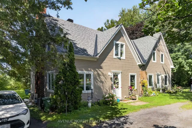 2941 Old Montreal Rd, Ottawa 2