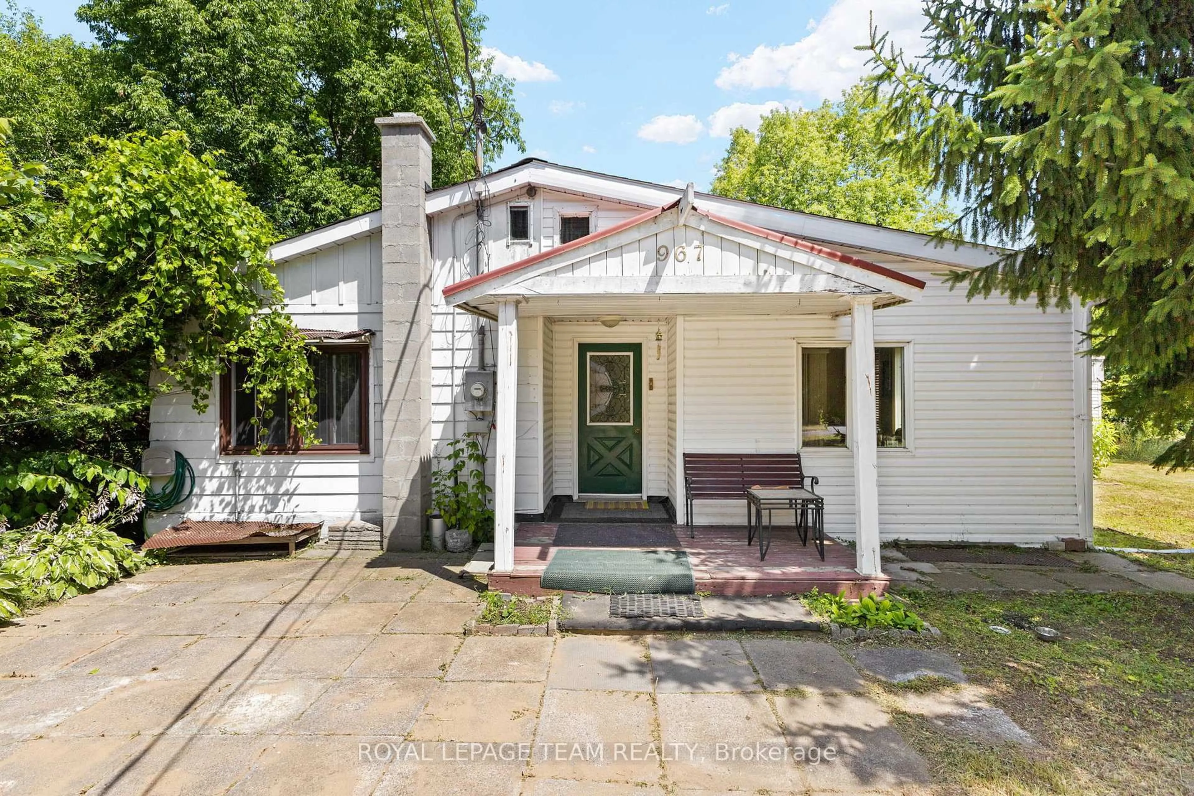 Unknown for 967 West St, Ottawa Ontario K4C 1C6