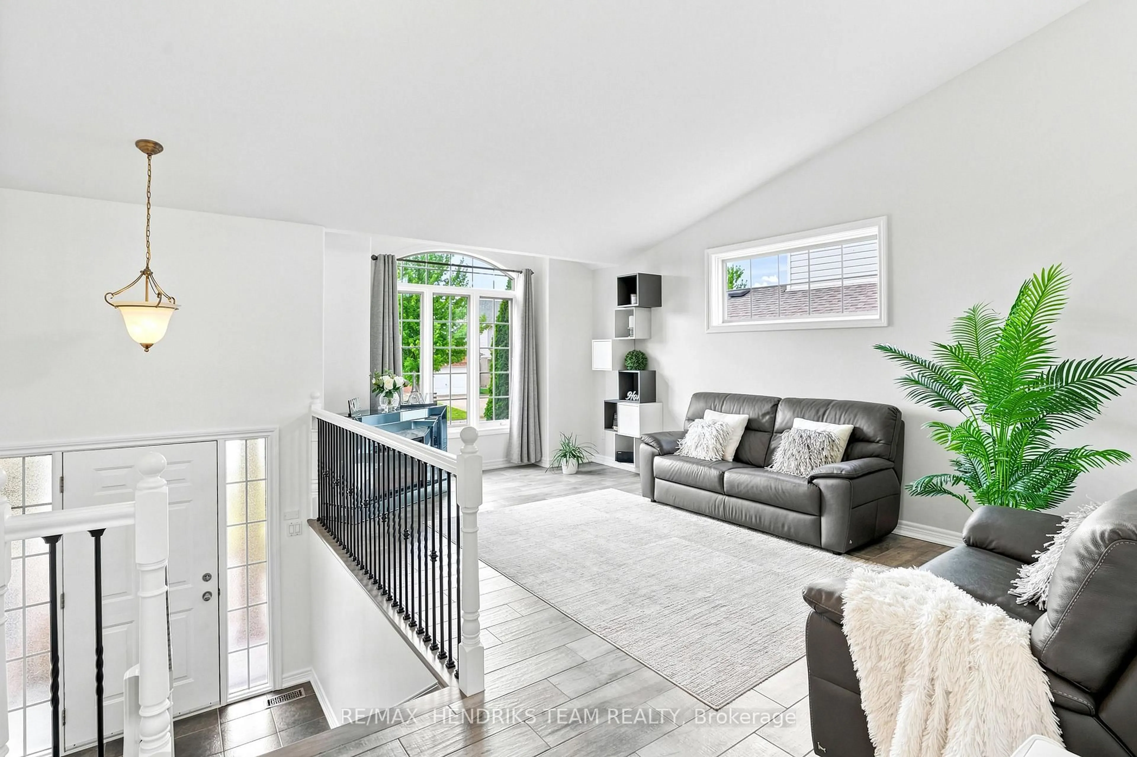 Unknown for 7032 Kelly Dr, Niagara Falls Ontario L2H 3J9