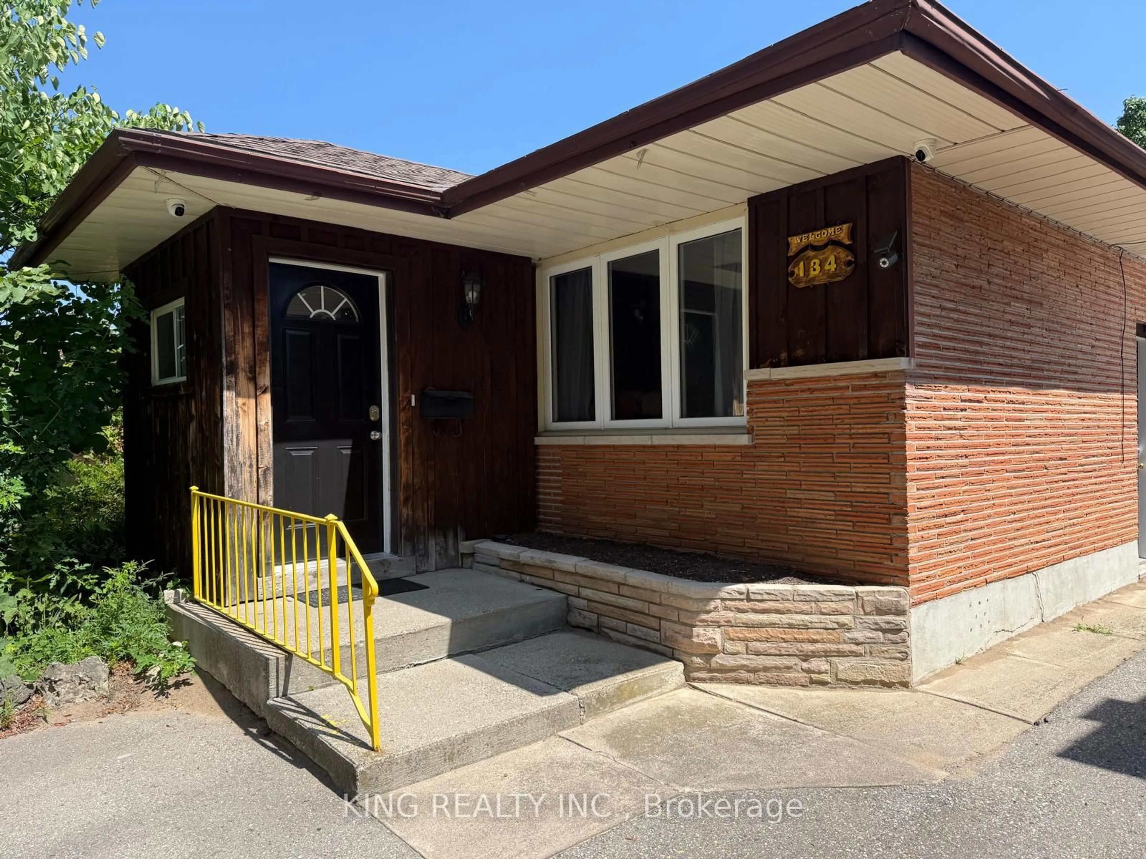 Unknown for 134 Mark St, London East Ontario N5V 2G9