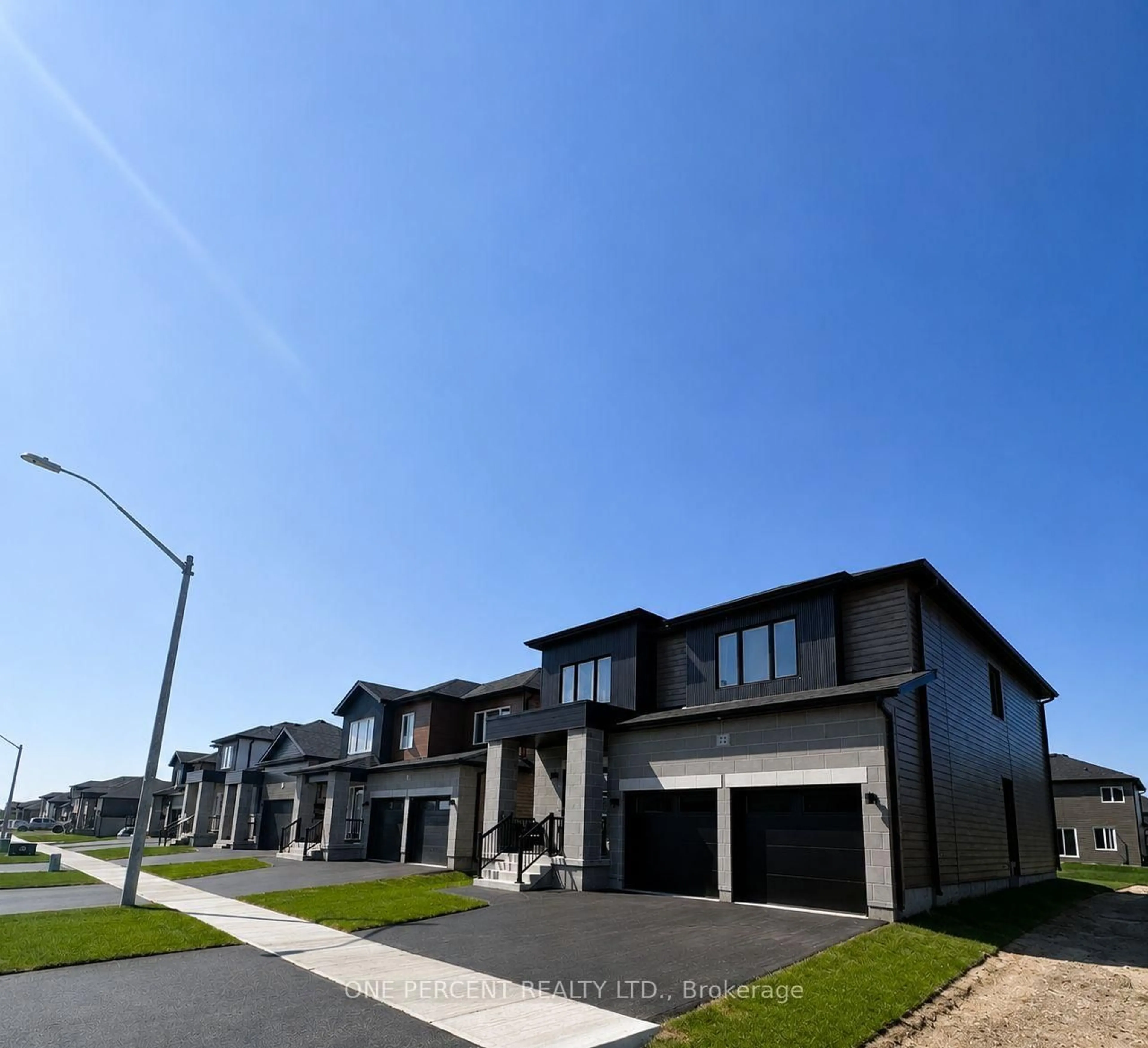 Unknown for 72 Dusenbury Dr, Bissett Creek Ontario K0H 2H0