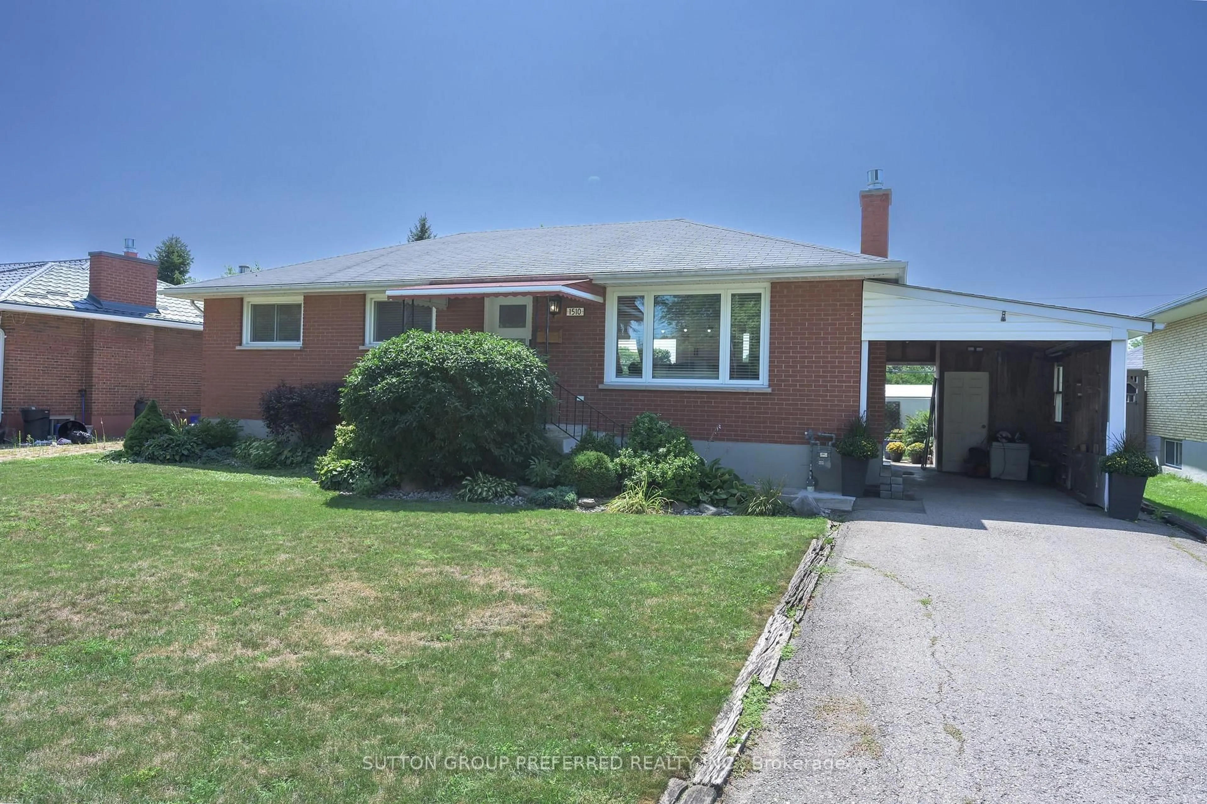 Home with brick exterior material, street for 1510 Perth Ave, London East Ontario N5V 2M5
