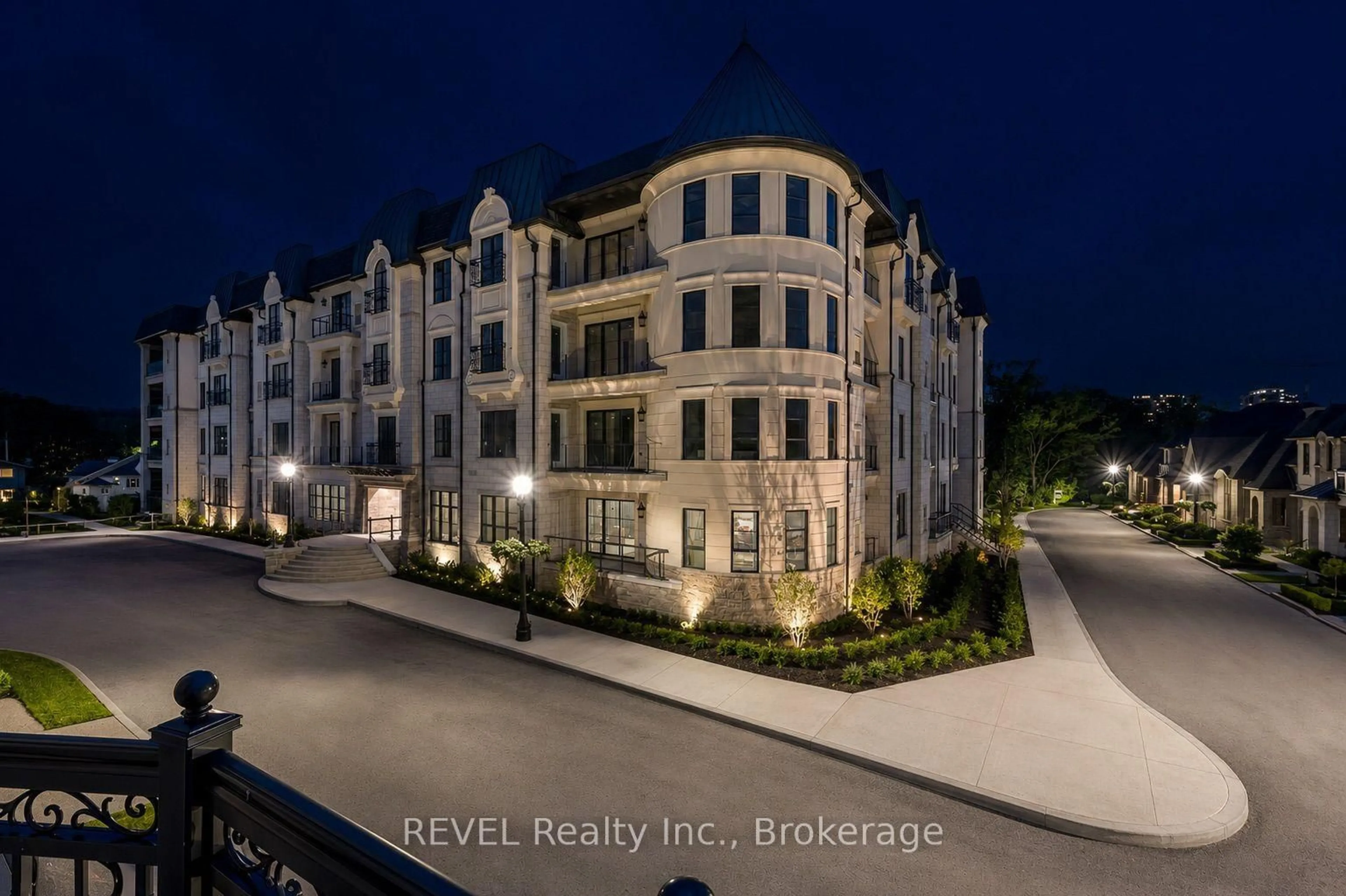 A pic from outside/outdoor area/front of a property/back of a property/a pic from drone, unknown for 2 Arbourvale Common #410, St. Catharines Ontario L2T 2Z9