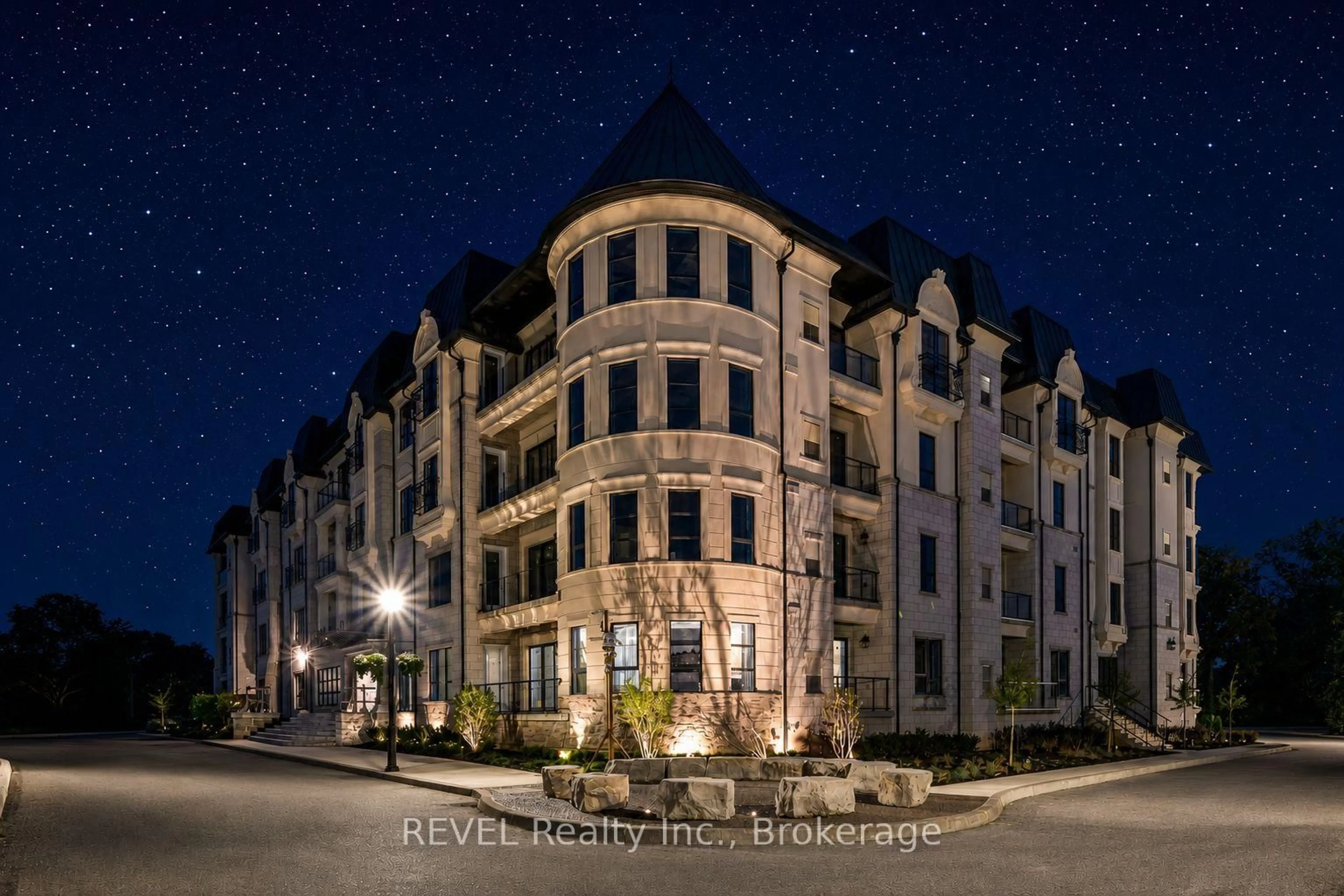 Patio, unknown for 2 Arbourvale Common #209, St. Catharines Ontario L2T 2Z9