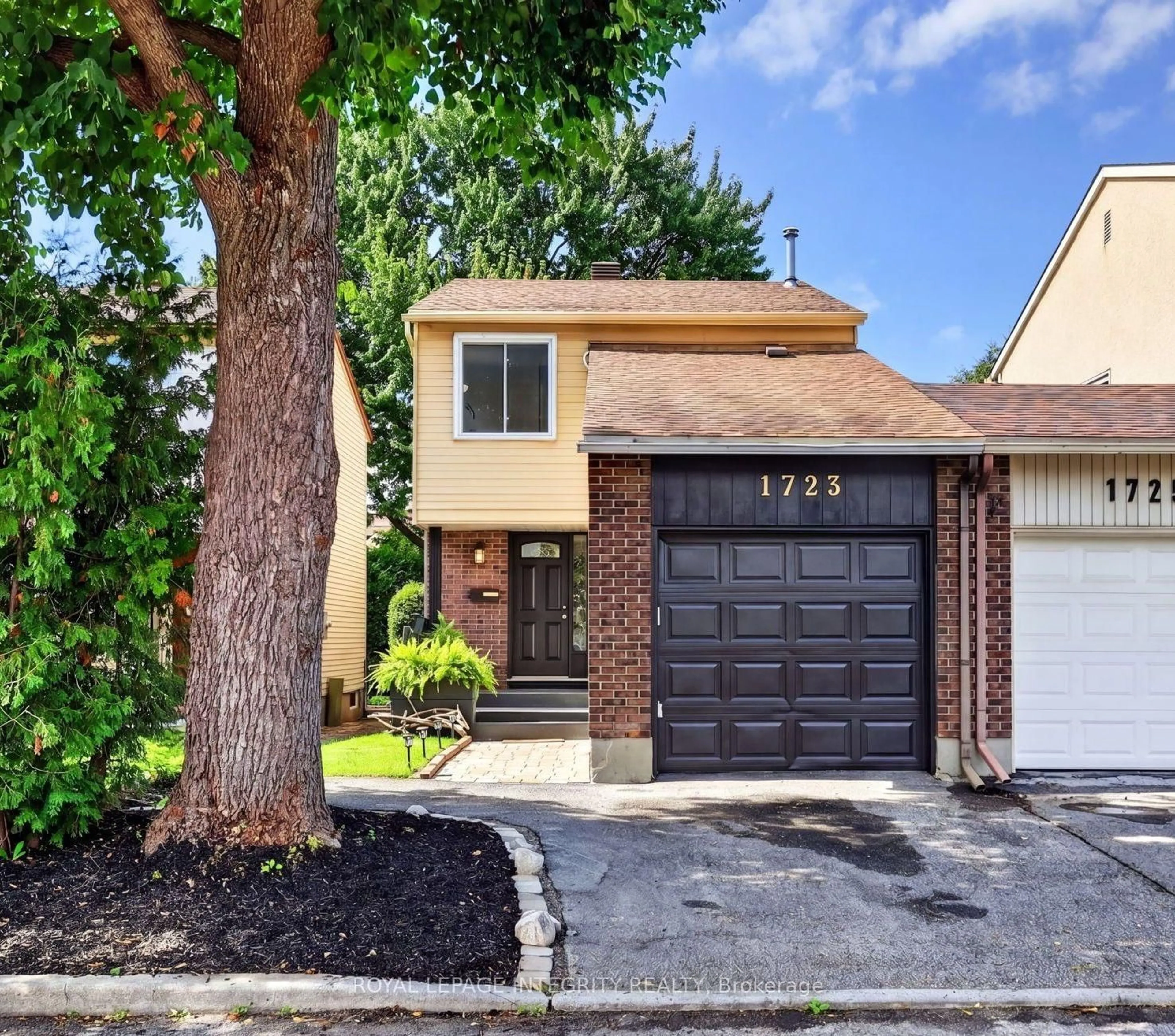 Home with brick exterior material, street for 1723 Lafrance Dr, Orleans Ontario K1E 2H1