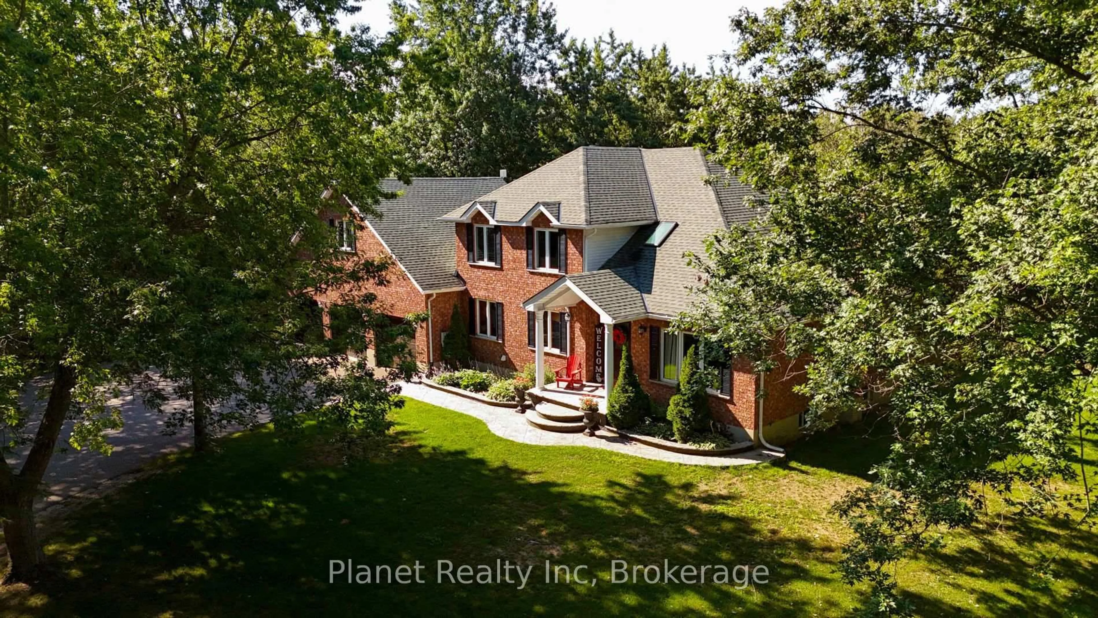 A pic from outside/outdoor area/front of a property/back of a property/a pic from drone, street for 5664 Sixth Line, Guelph/Eramosa Ontario N0B 2K0