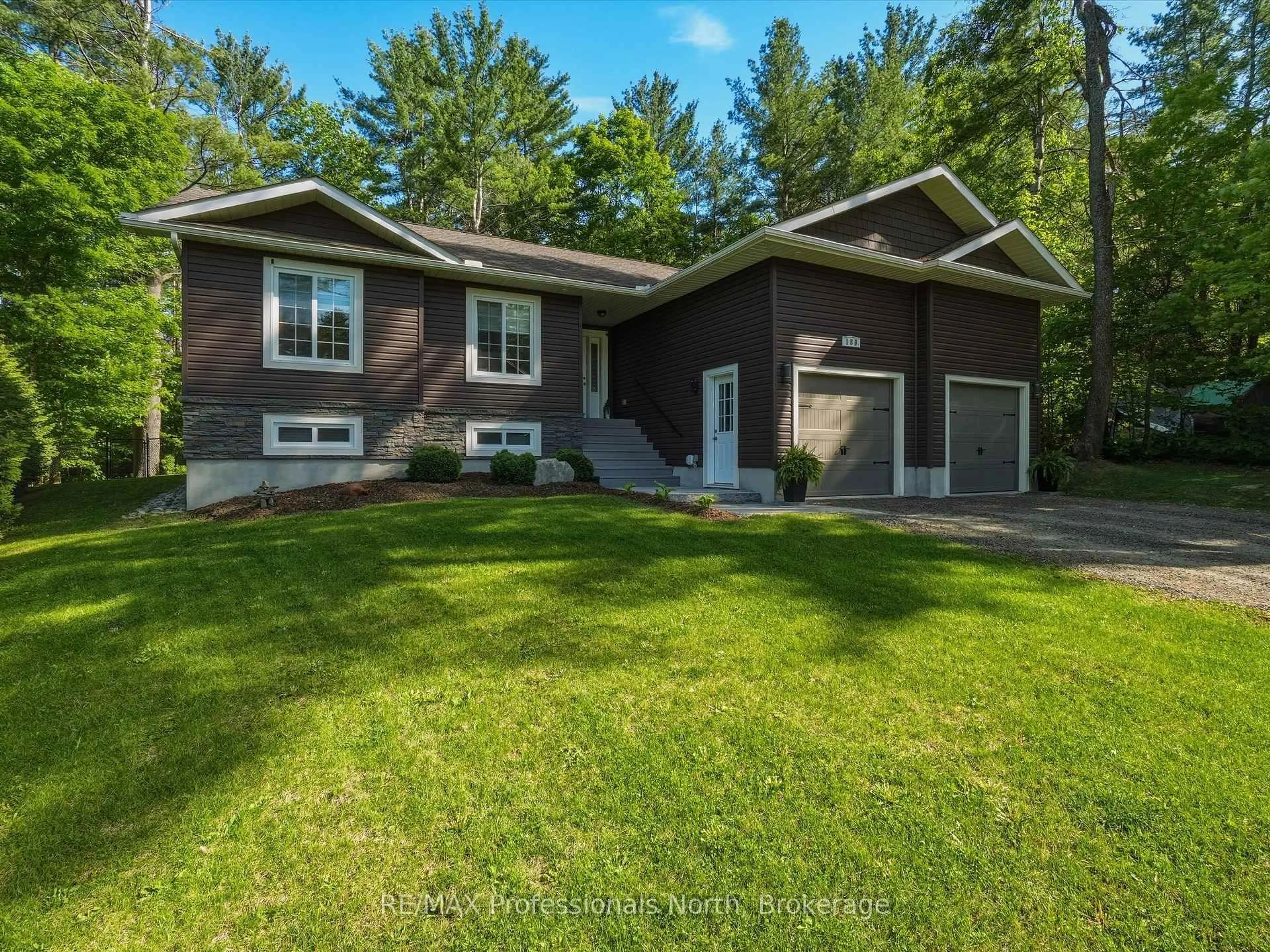 Unknown for 188 Vel-Dor Cres, Bracebridge Ontario P1L 1J4