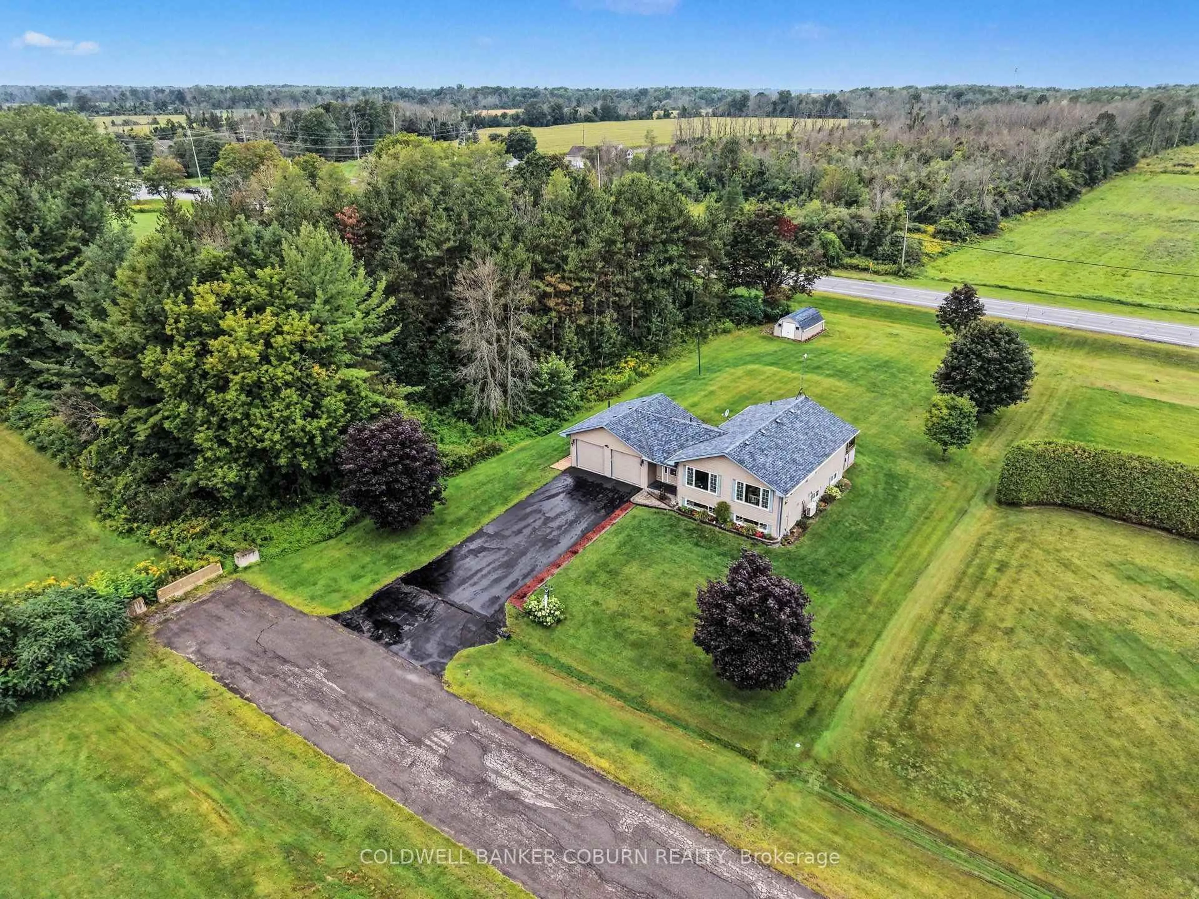 A pic from outside/outdoor area/front of a property/back of a property/a pic from drone, water/lake/river/ocean view for 11711 Breezewood Ave, South Dundas Ontario K0C 1X0