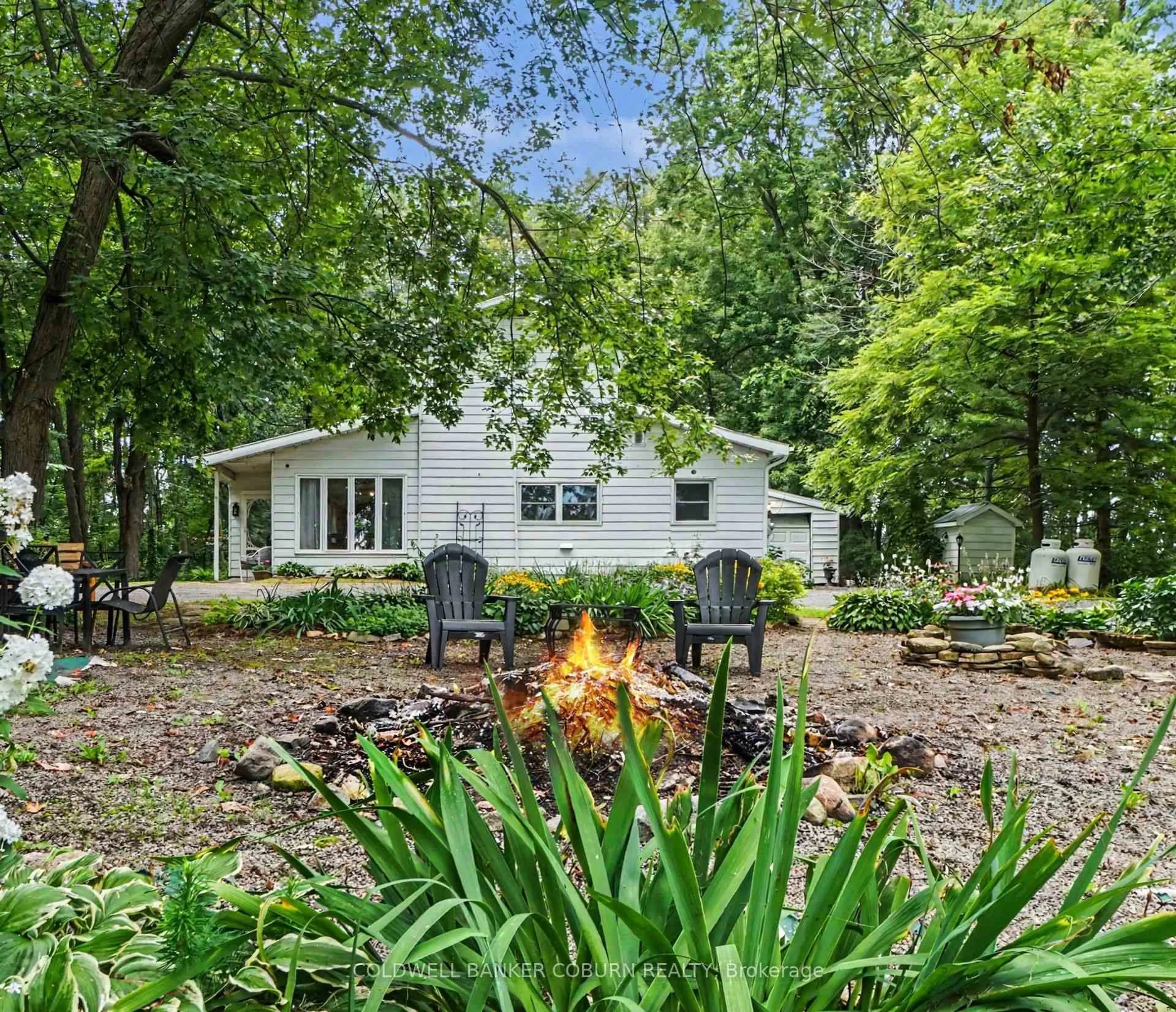 Patio, unknown for 4808 Flagg Rd, South Dundas Ontario K0E 1K0