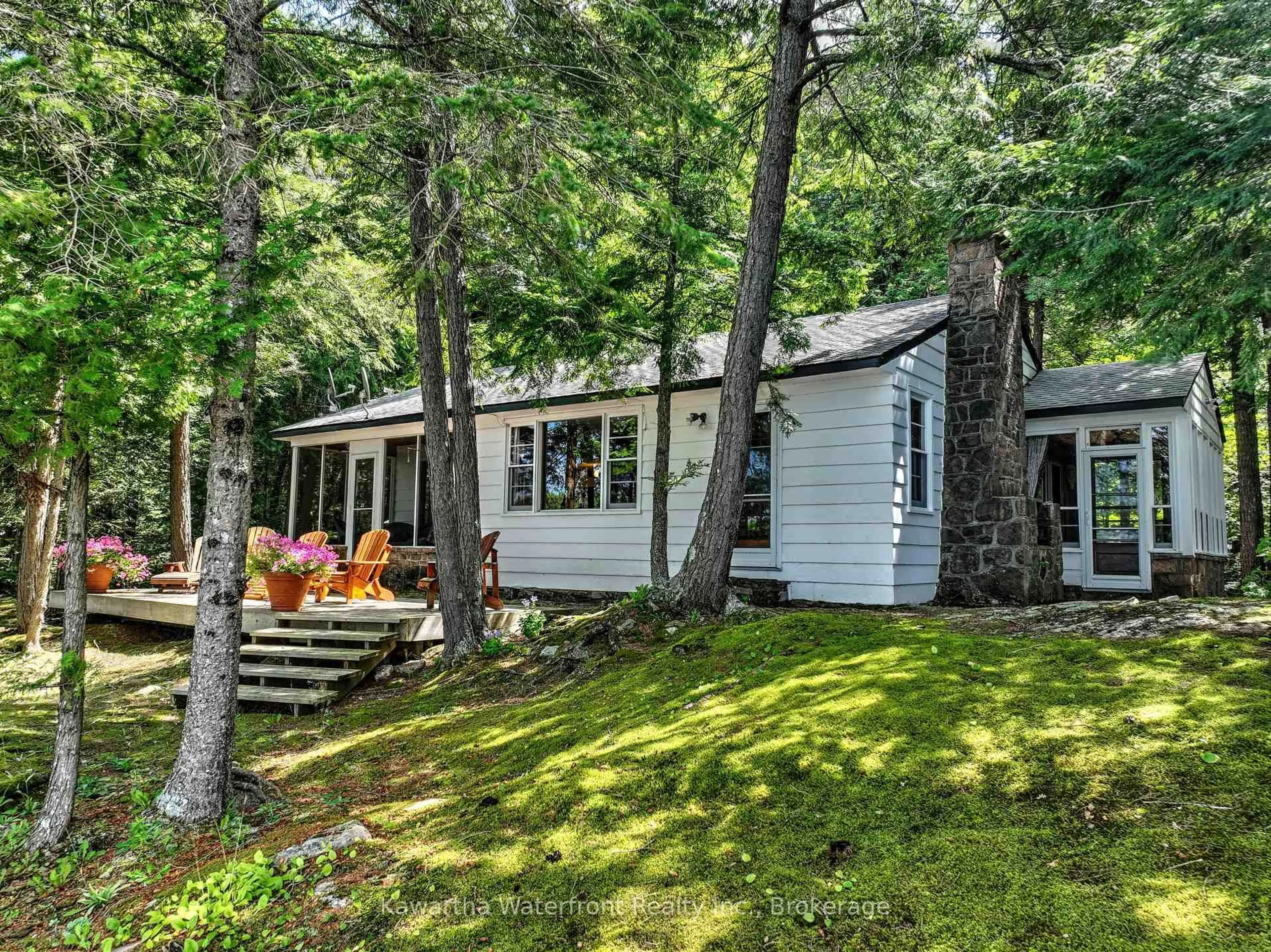Home with vinyl exterior material, water/lake/river/ocean view for 31 Buck Lane, Kawartha Lakes Ontario K0M 1K0