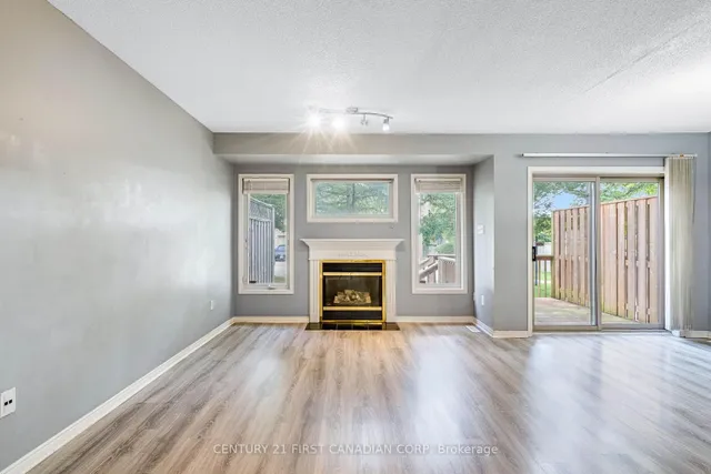 185 North Centre Rd #22, London North 2