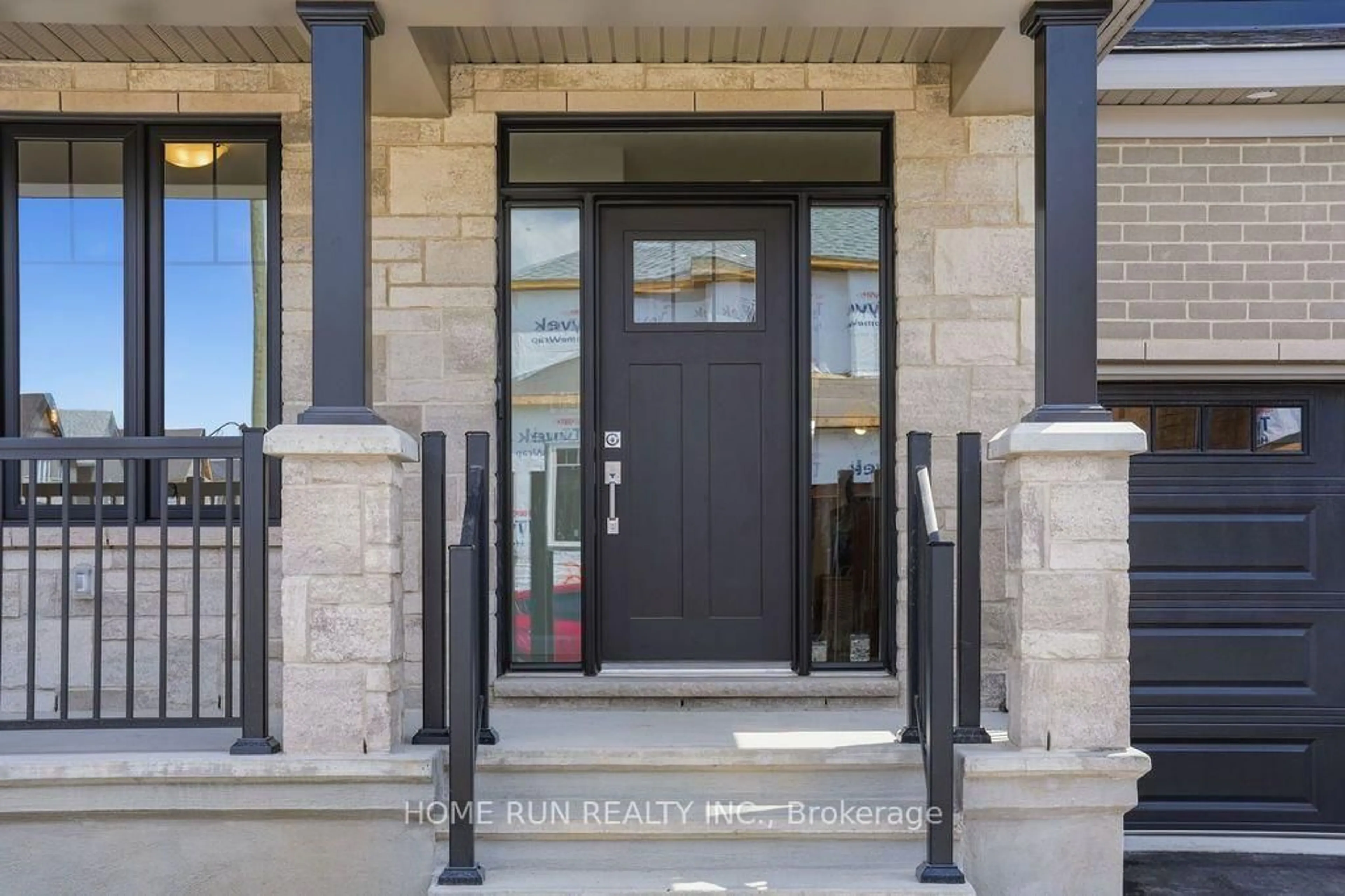 Indoor entryway for 359 Vibert Douglas Dr, Kanata Ontario K2W 0M4