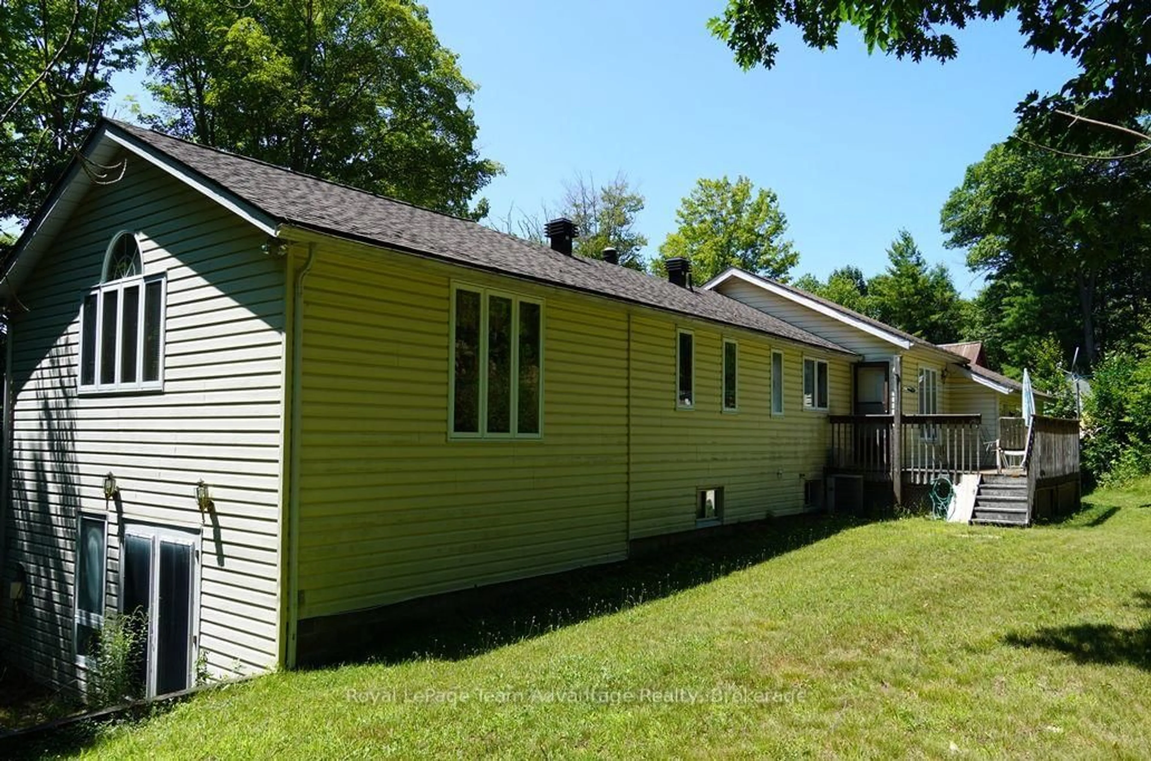 Home with vinyl exterior material, building for 101 Carling Bay Rd, Carling Ontario P0G 1G0